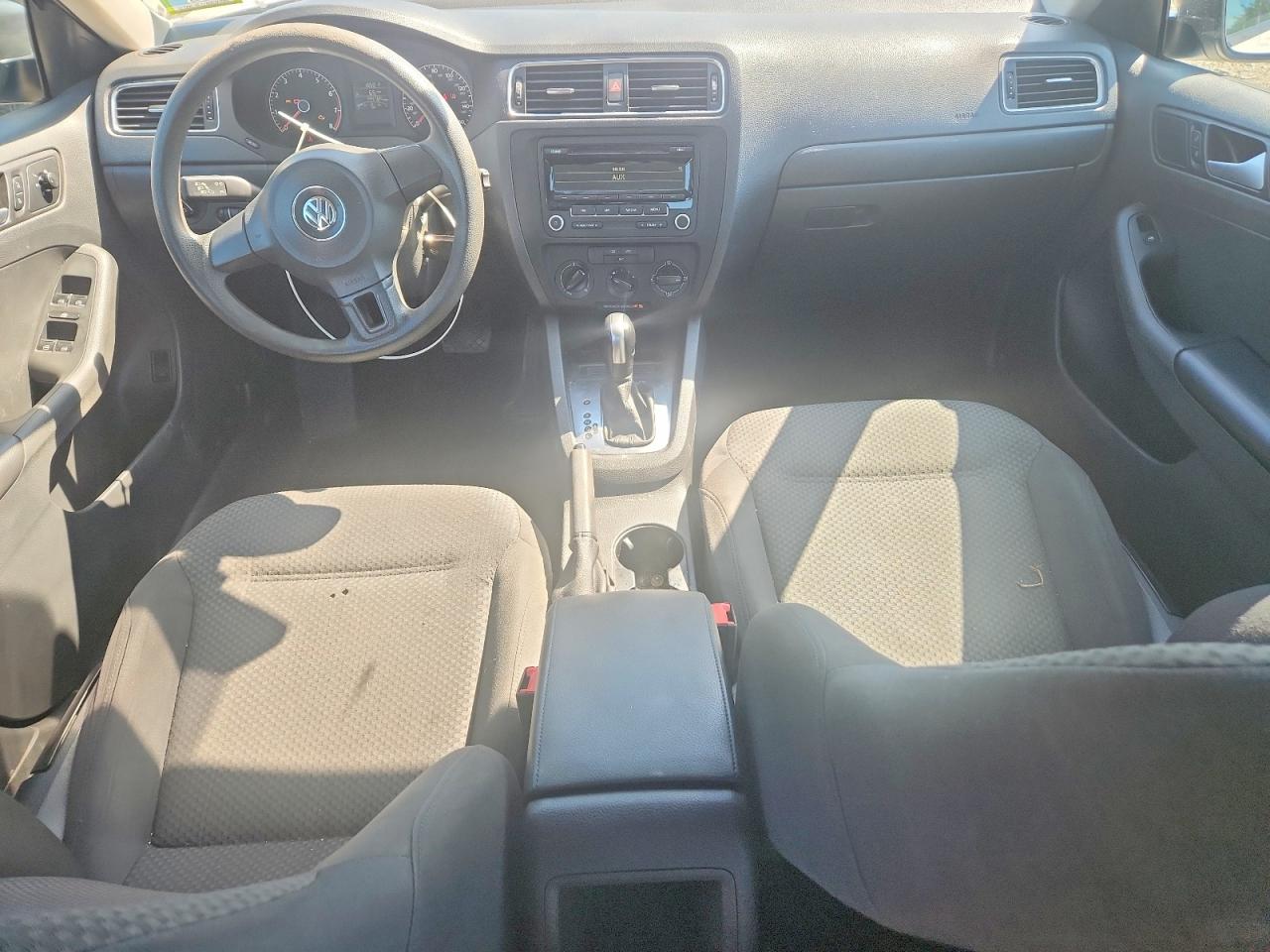 2014 Volkswagen Jetta Base Белый vin: 3VW2K7AJ4EM234422