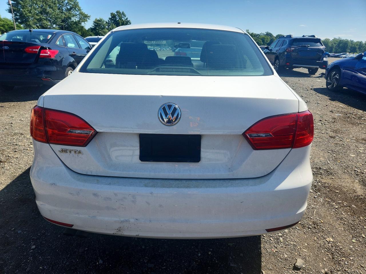 2014 Volkswagen Jetta Base Белый vin: 3VW2K7AJ4EM234422