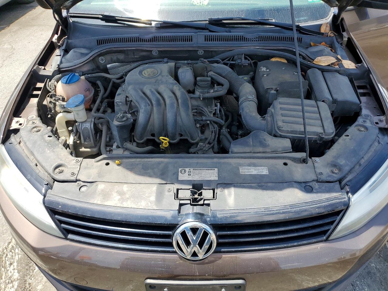 2014 Volkswagen Jetta Base Коричневый vin: 3VW2K7AJ4EM237126