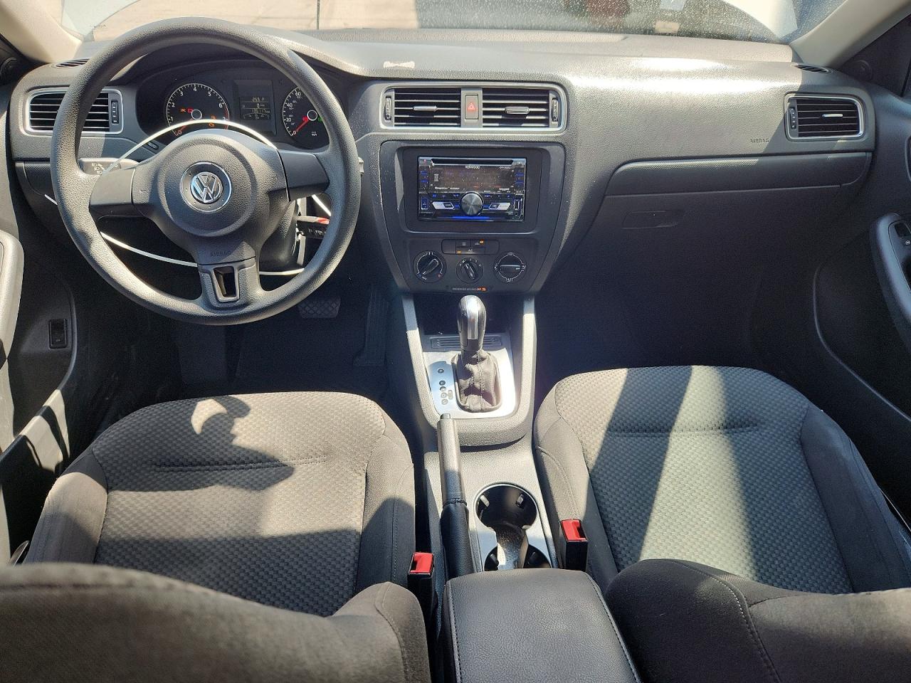 2014 Volkswagen Jetta Base White vin: 3VW2K7AJ4EM432756