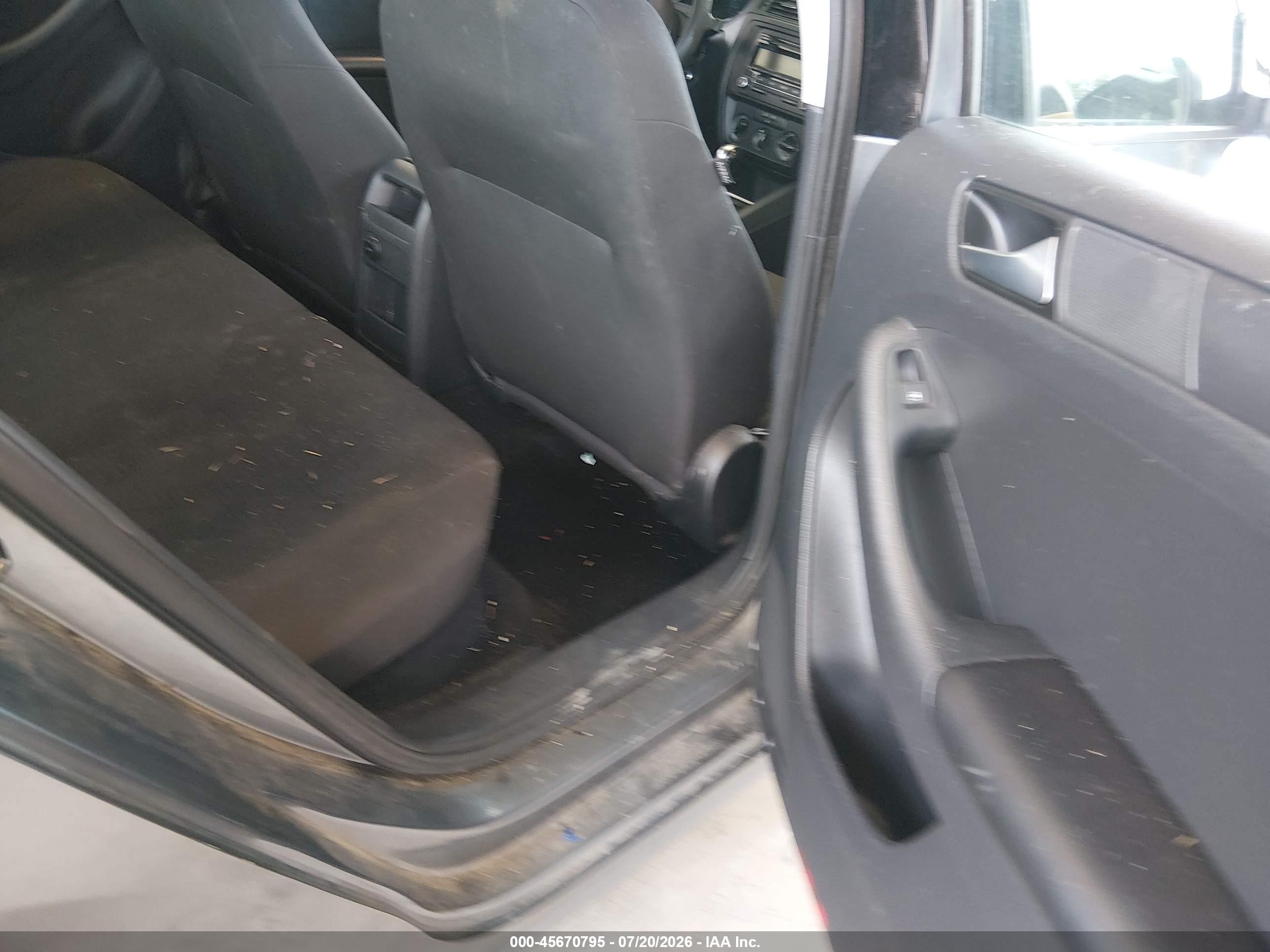 2015 Volkswagen Jetta 2.0l S Синий vin: 3VW2K7AJ4FM201857