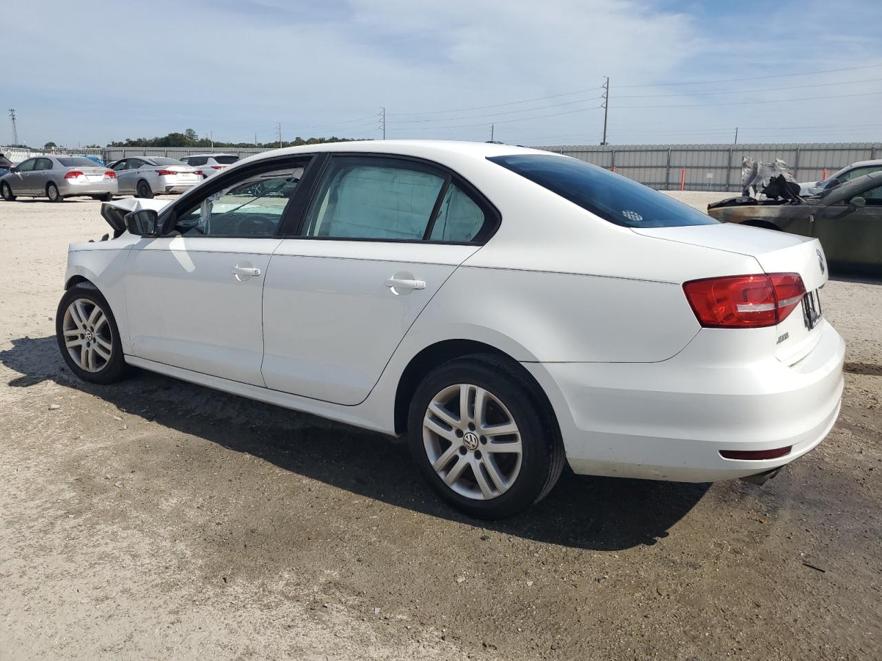 2015 Volkswagen Jetta Base White vin: 3VW2K7AJ4FM223714