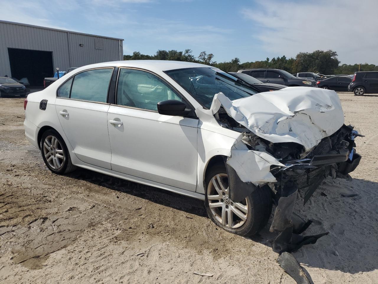 2015 Volkswagen Jetta Base White vin: 3VW2K7AJ4FM223714
