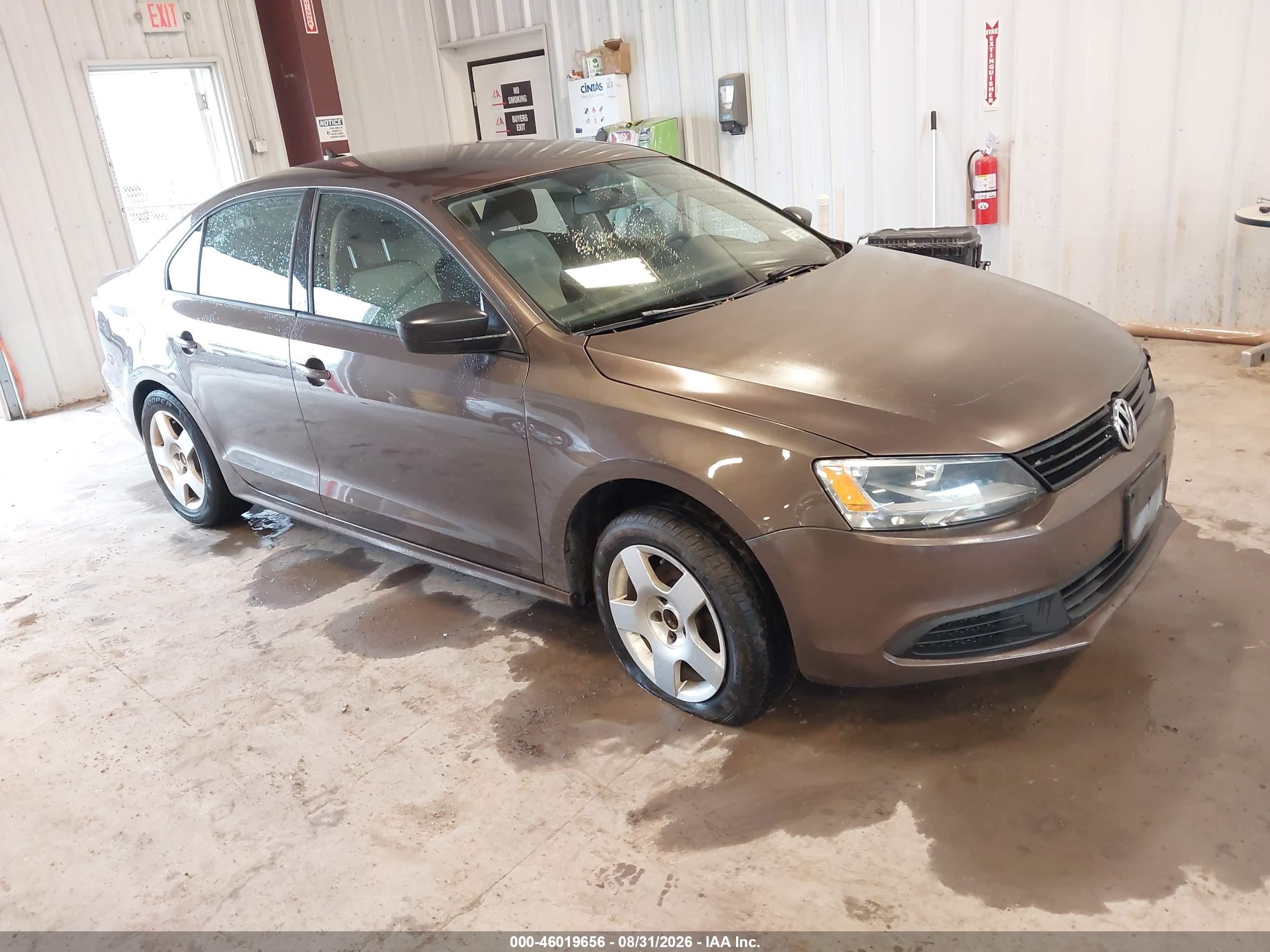 3VW2K7AJ4FM243929