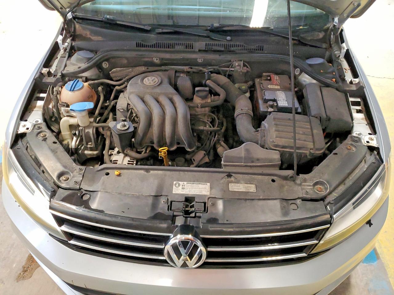 2015 Volkswagen Jetta Base Silver vin: 3VW2K7AJ4FM248967