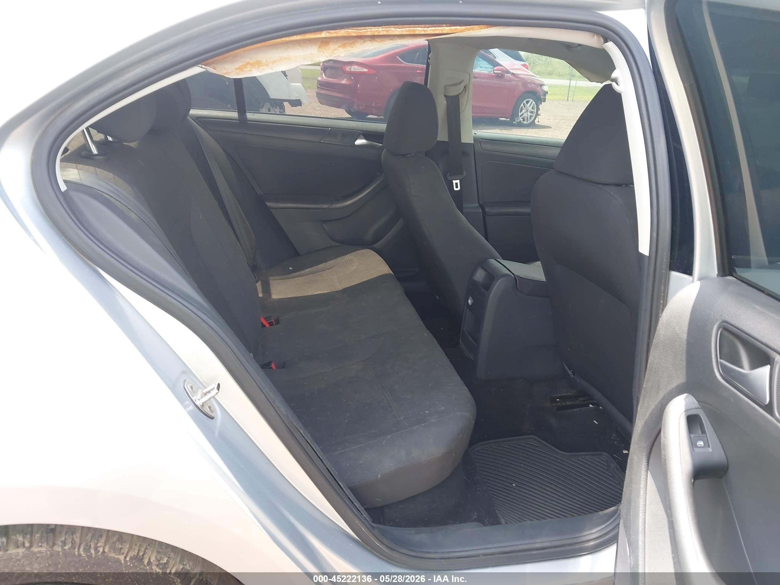 2015 Volkswagen Jetta 2.0l S Silver vin: 3VW2K7AJ4FM409138