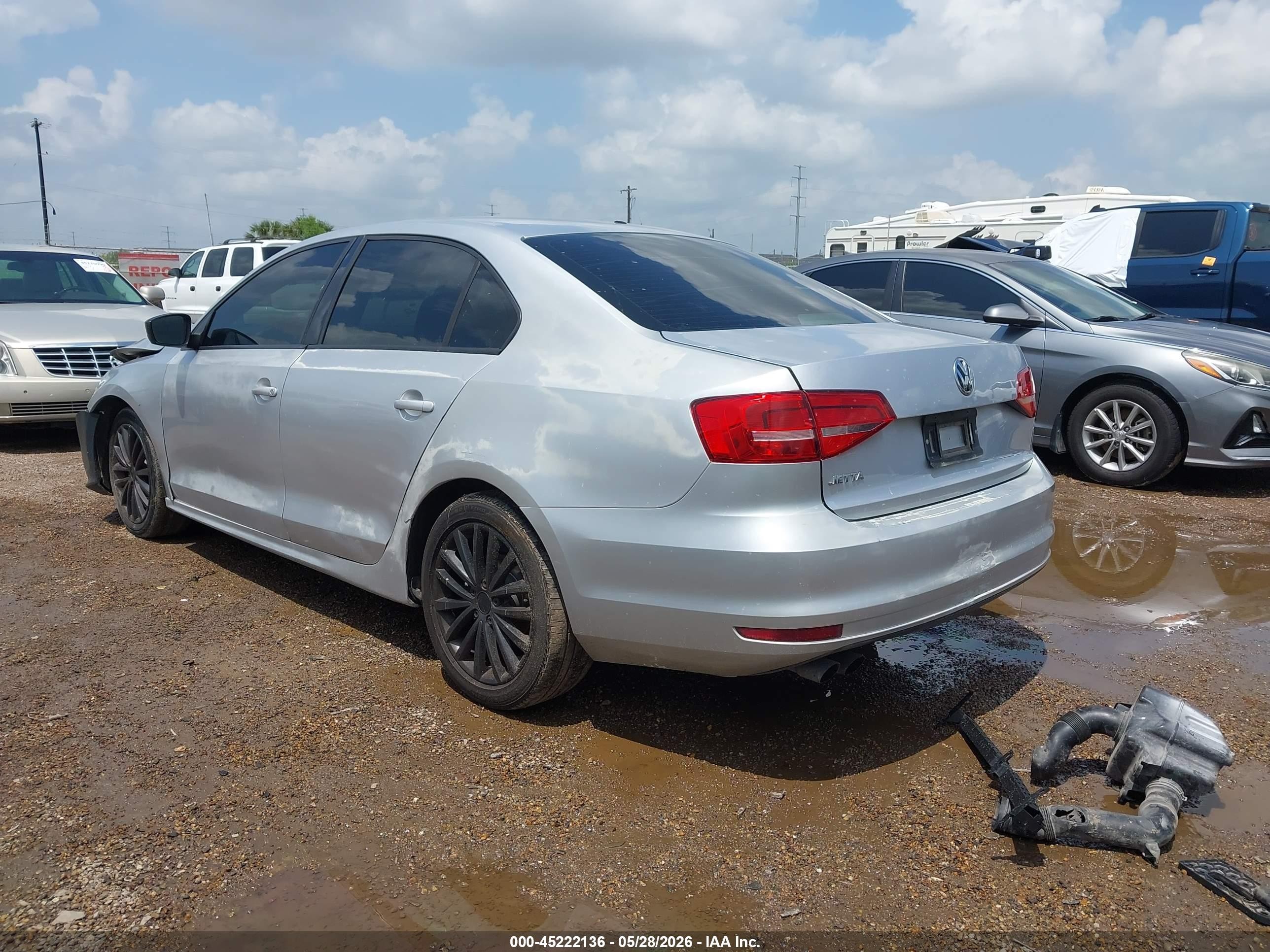 2015 Volkswagen Jetta 2.0l S Silver vin: 3VW2K7AJ4FM409138
