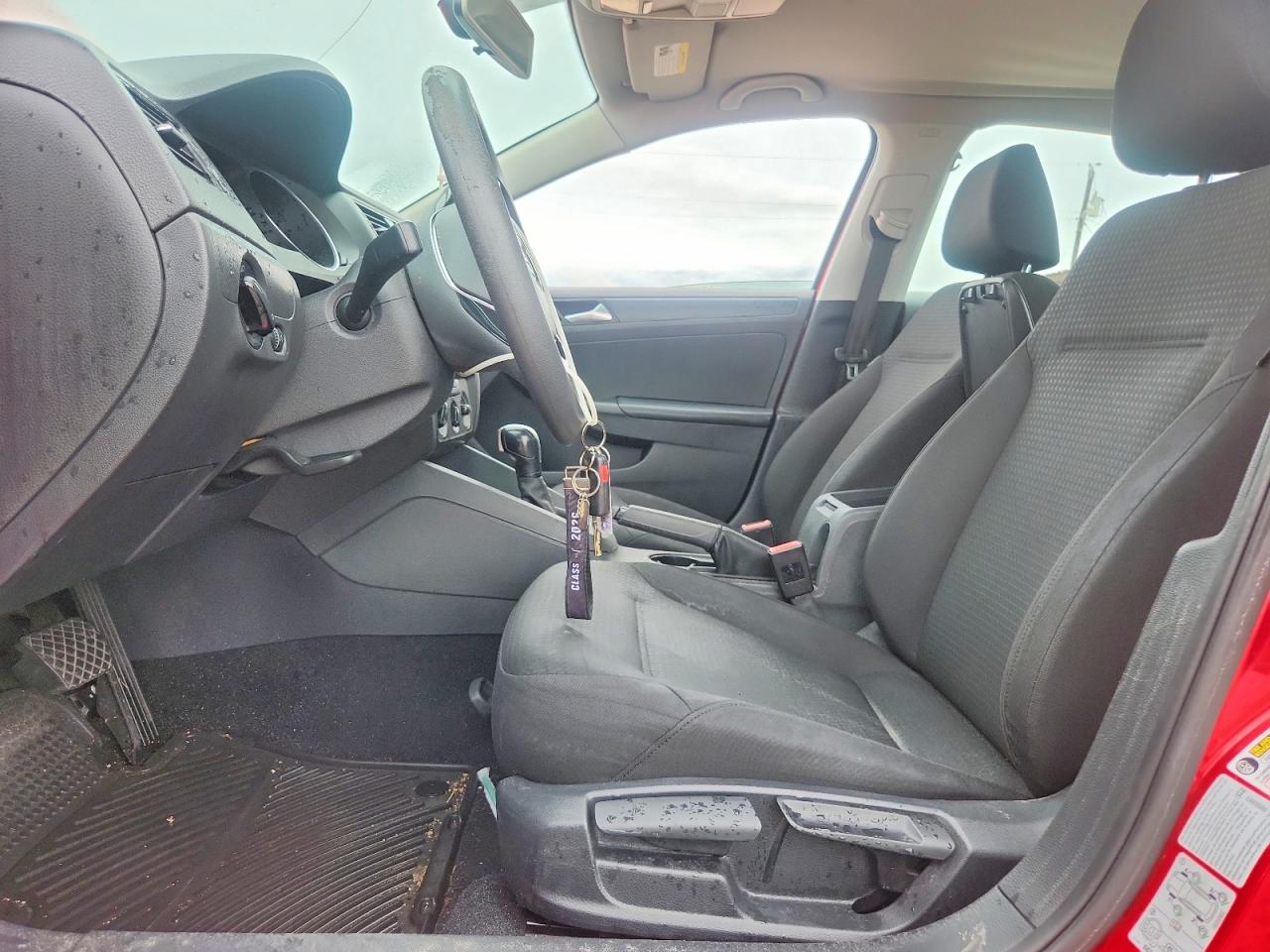2015 Volkswagen Jetta Base Red vin: 3VW2K7AJ4FM427462