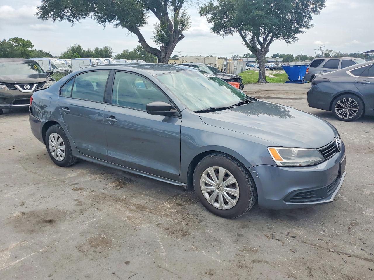 2011 Volkswagen Jetta Base Gray vin: 3VW2K7AJ5BM066253