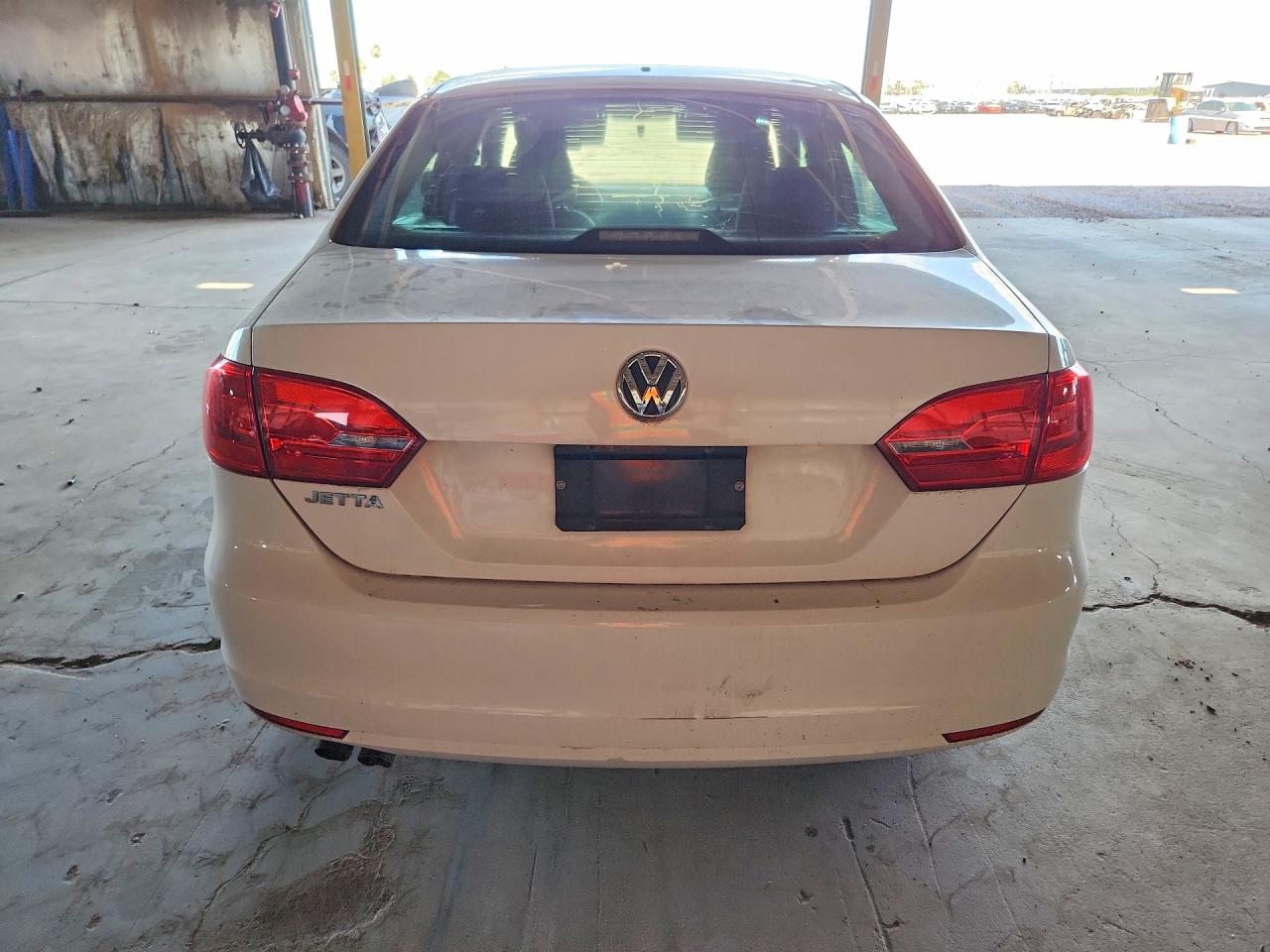 2011 Volkswagen Jetta Base White vin: 3VW2K7AJ5BM391081