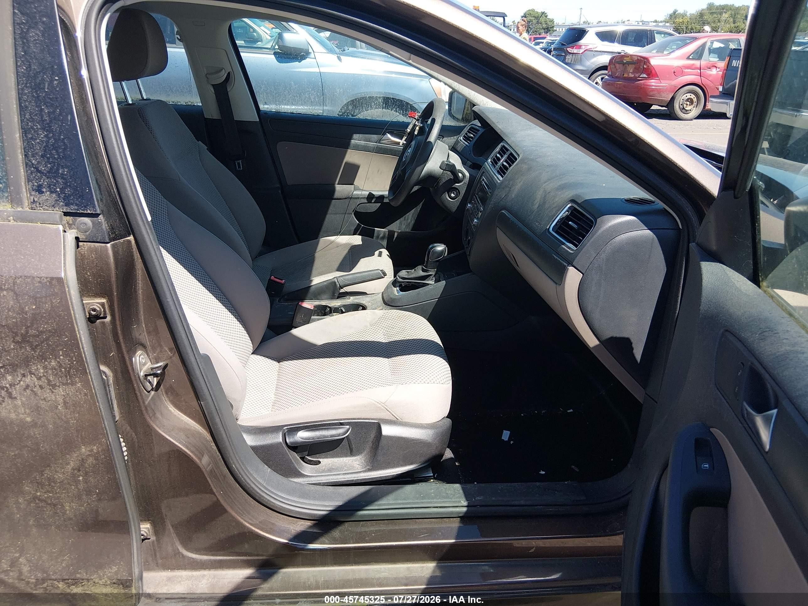 2012 Volkswagen Jetta 2.0l S Brown vin: 3VW2K7AJ5CM308654