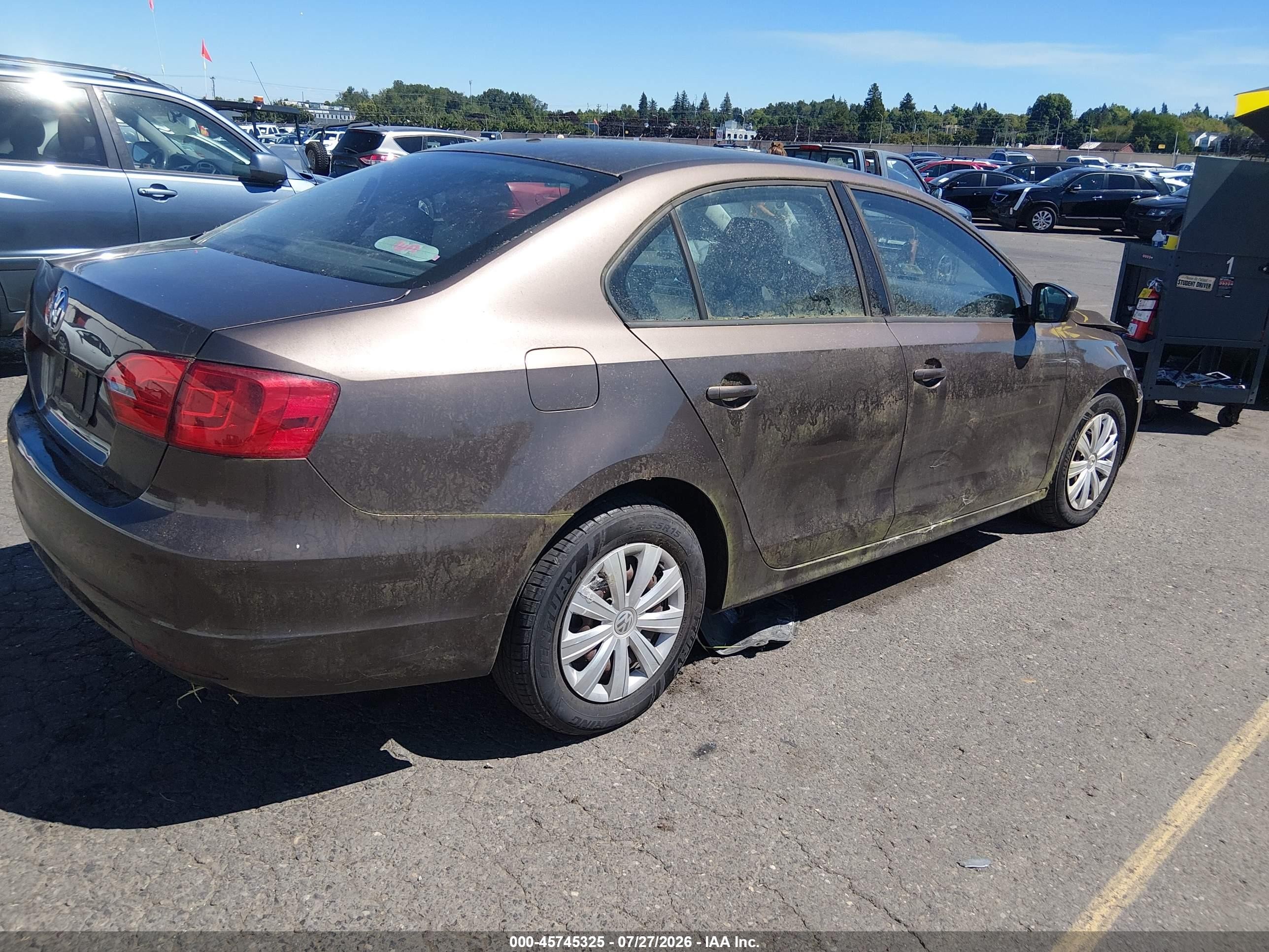 2012 Volkswagen Jetta 2.0l S Brown vin: 3VW2K7AJ5CM308654