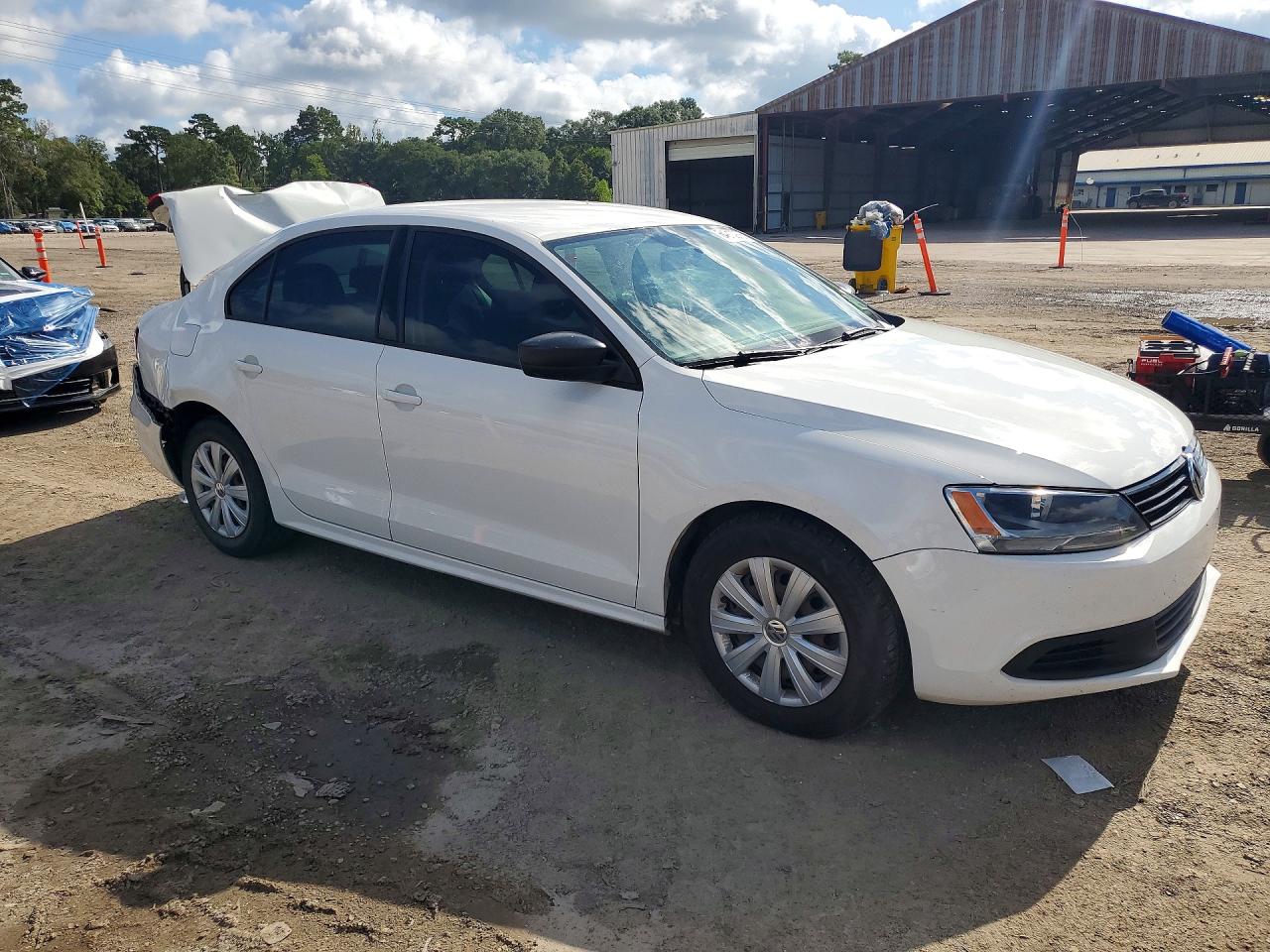 2013 Volkswagen Jetta Base White vin: 3VW2K7AJ5DM209690