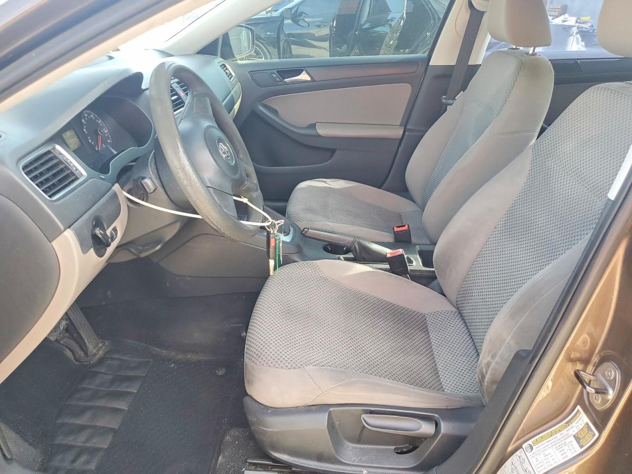 2013 Volkswagen Jetta Base Brown vin: 3VW2K7AJ5DM246853