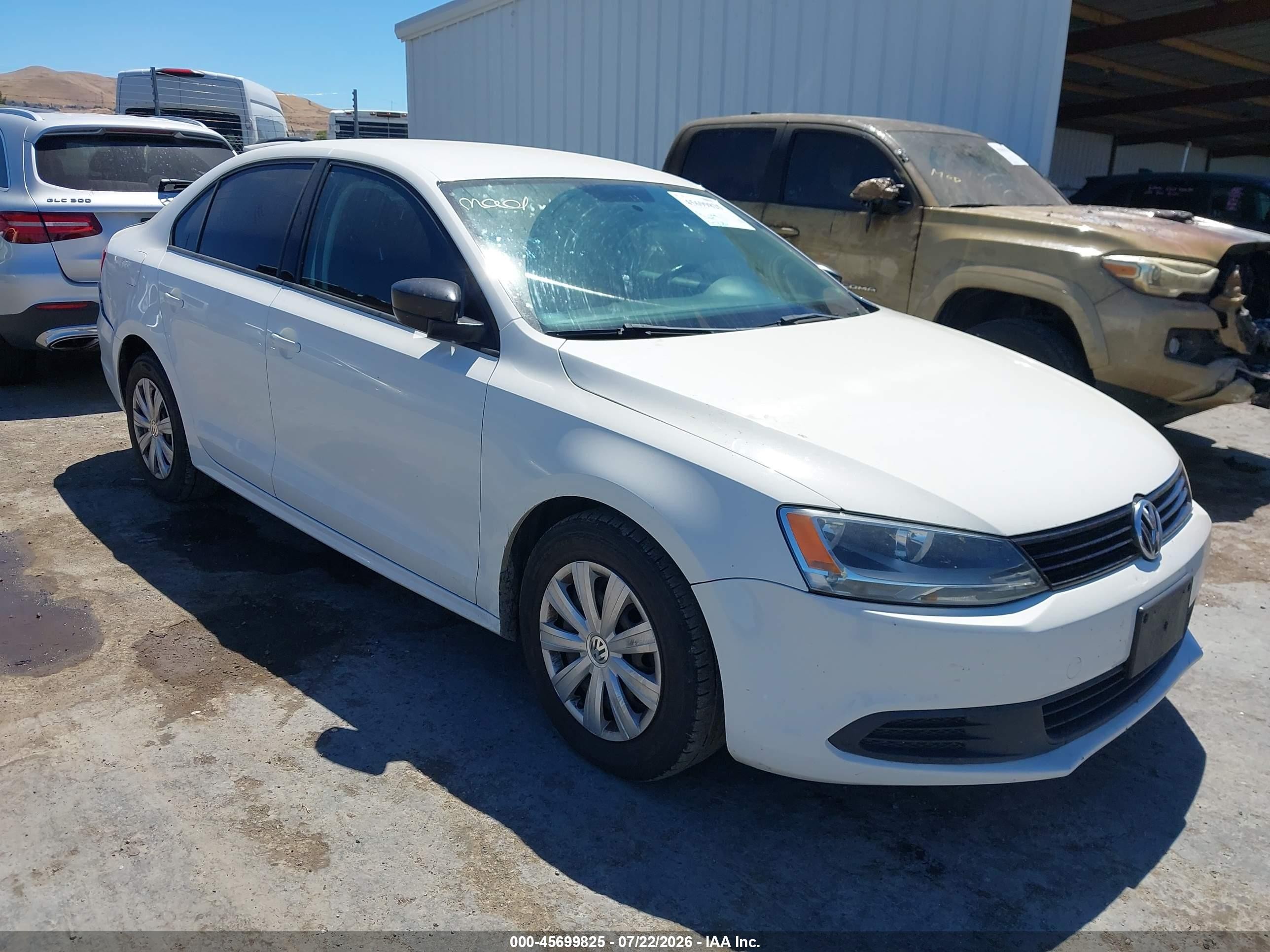 3VW2K7AJ5DM263815