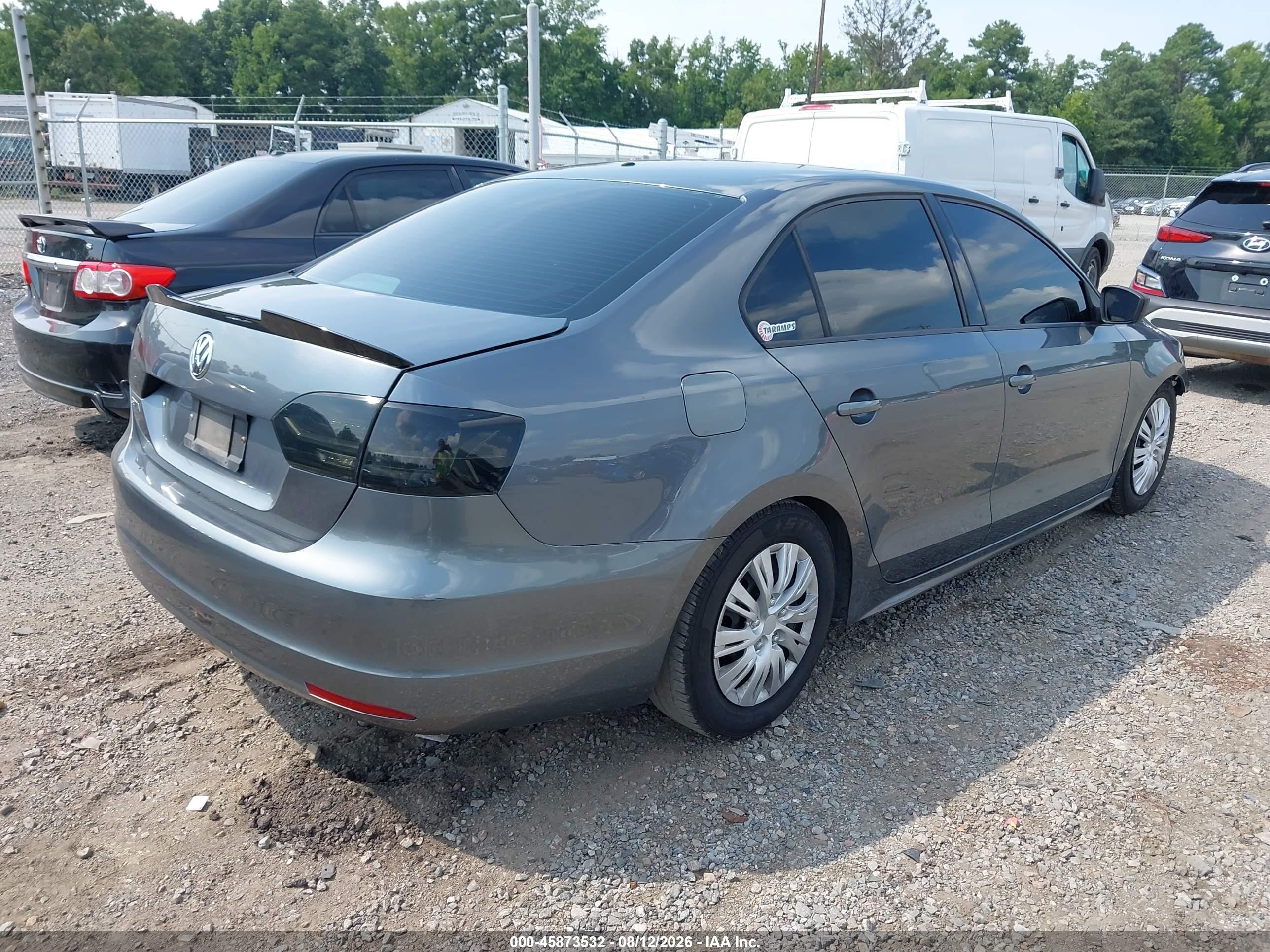 2013 Volkswagen Jetta 2.0l S Серый vin: 3VW2K7AJ5DM275219