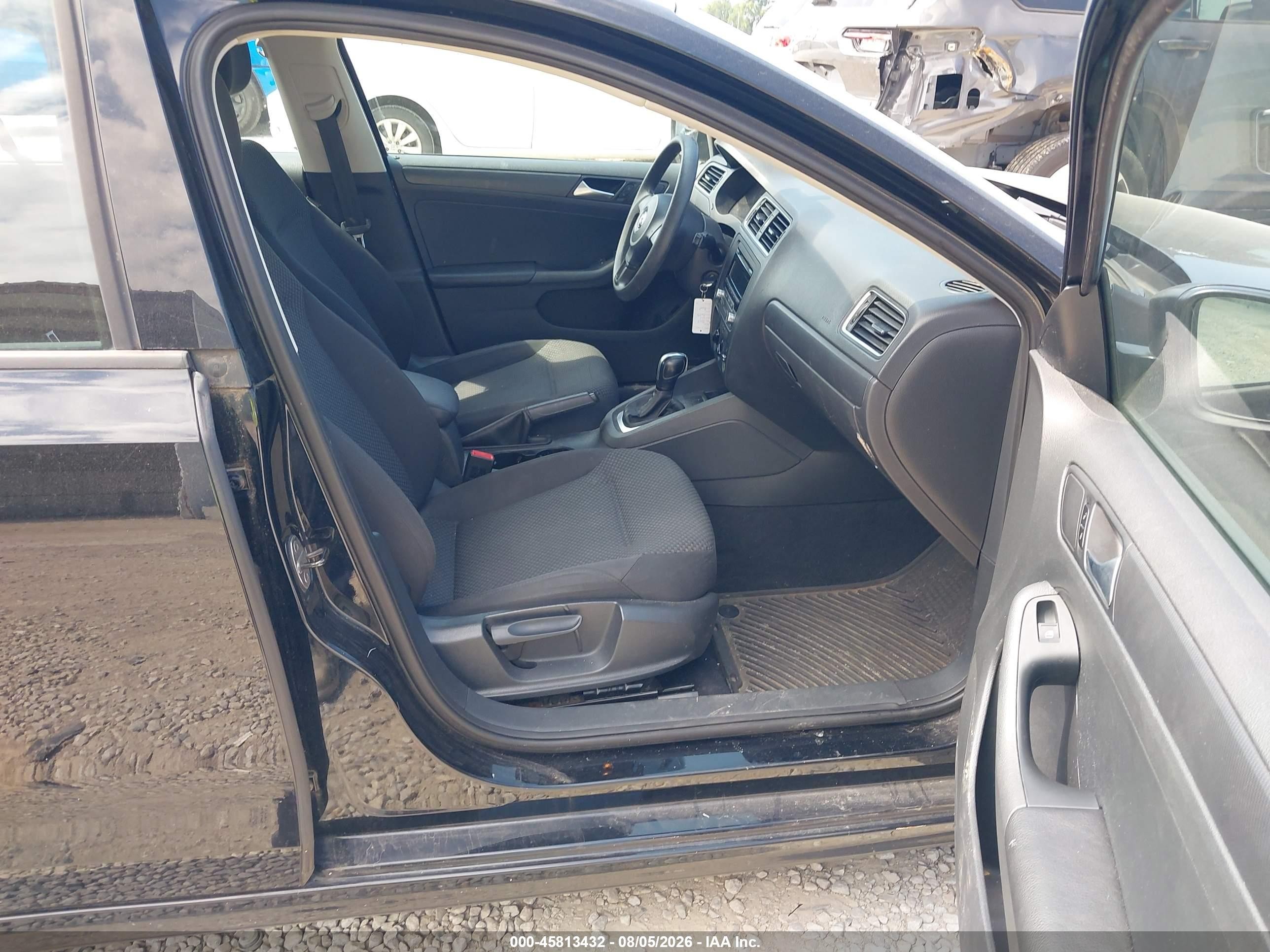 2013 Volkswagen Jetta 2.0l S Black vin: 3VW2K7AJ5DM291047