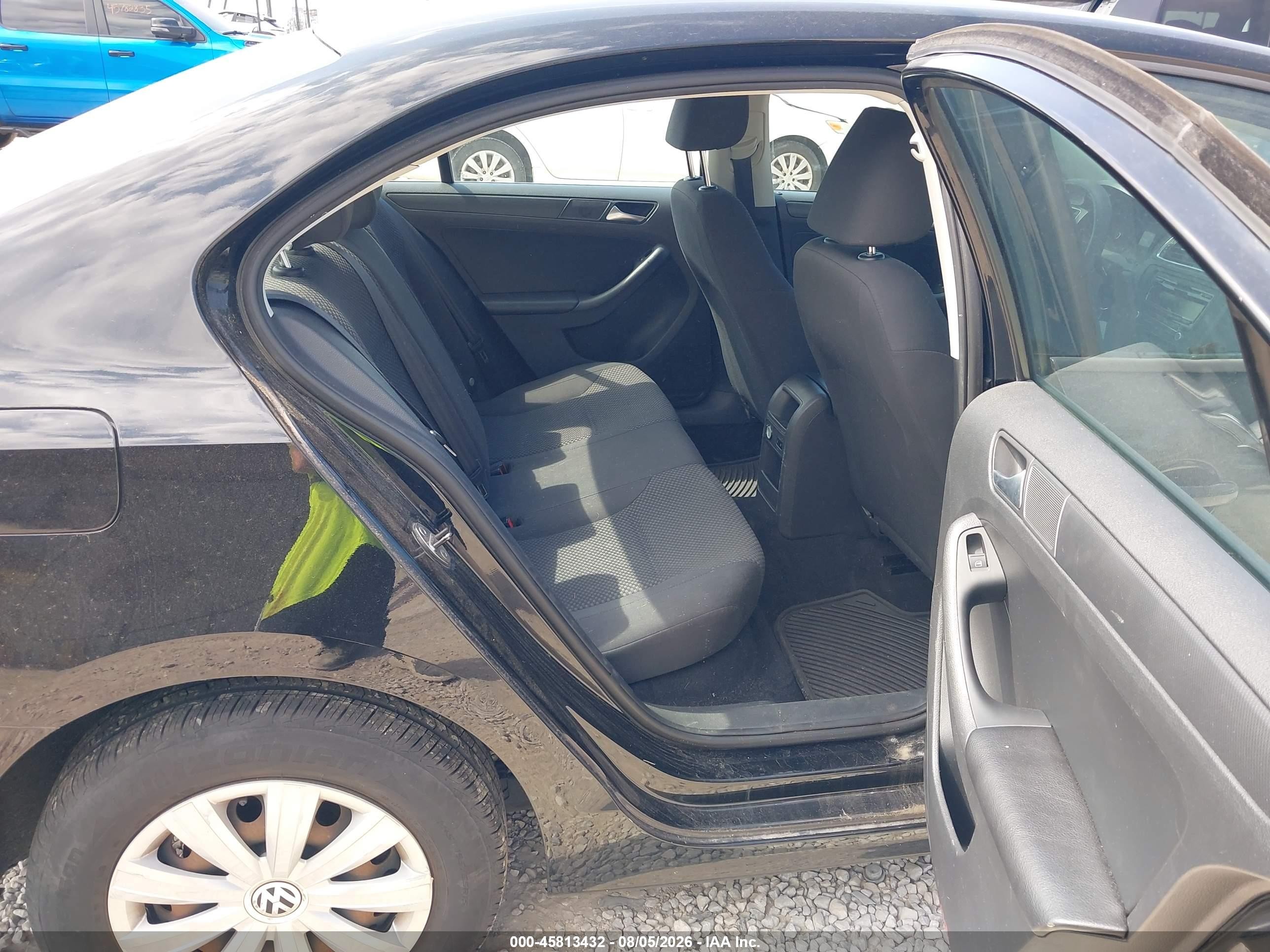 2013 Volkswagen Jetta 2.0l S Black vin: 3VW2K7AJ5DM291047