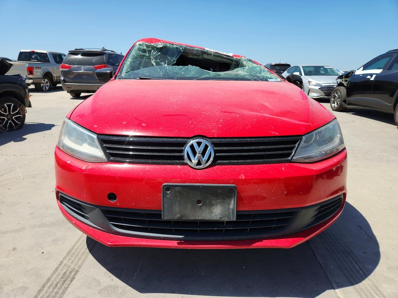 2013 Volkswagen Jetta Base Red vin: 3VW2K7AJ5DM306324
