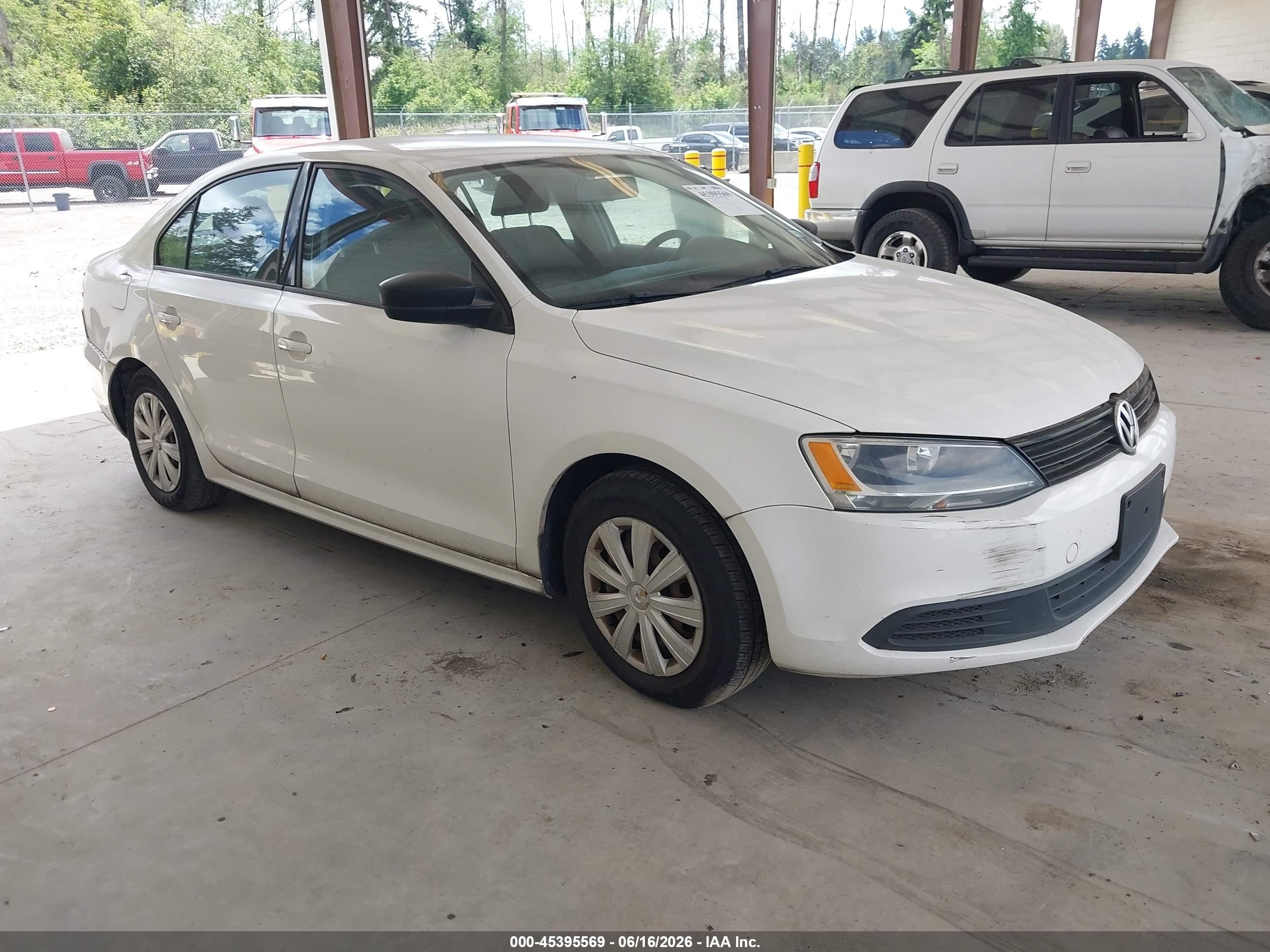 2013 Volkswagen Jetta 2.0l S White vin: 3VW2K7AJ5DM351568