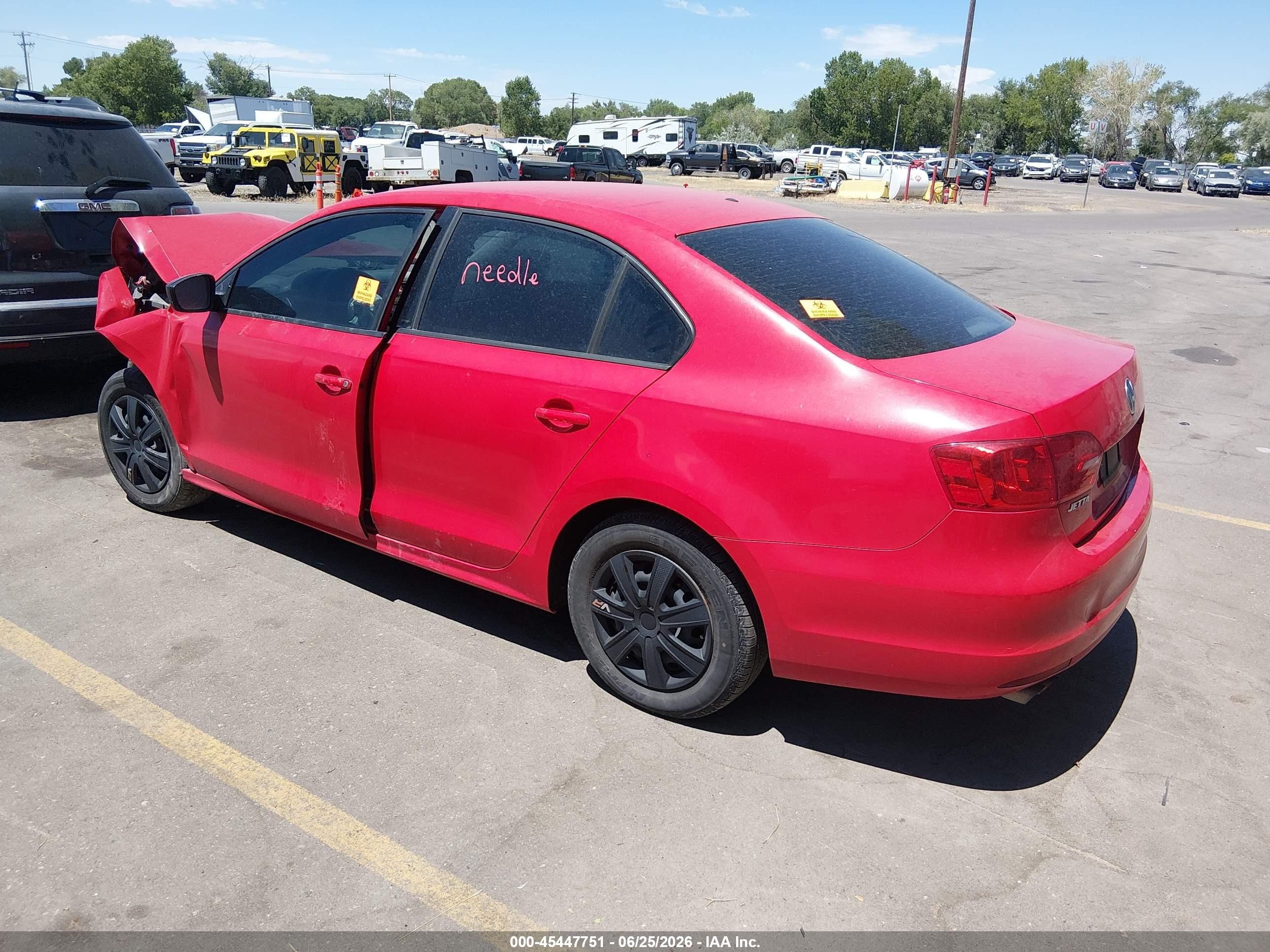 2013 Volkswagen Jetta 2.0l S Red vin: 3VW2K7AJ5DM402423