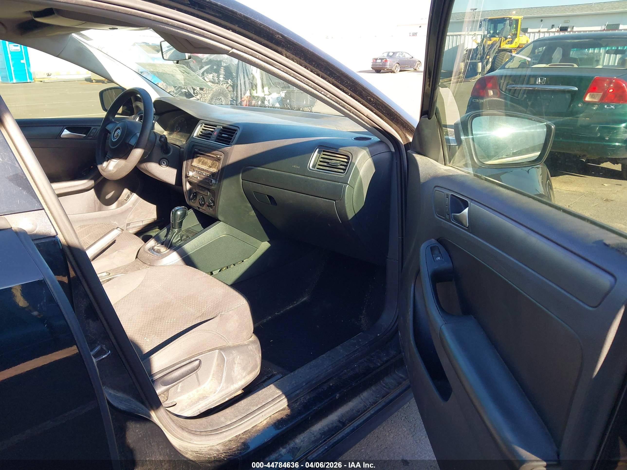 2013 Volkswagen Jetta 2.0l S Black vin: 3VW2K7AJ5DM421800