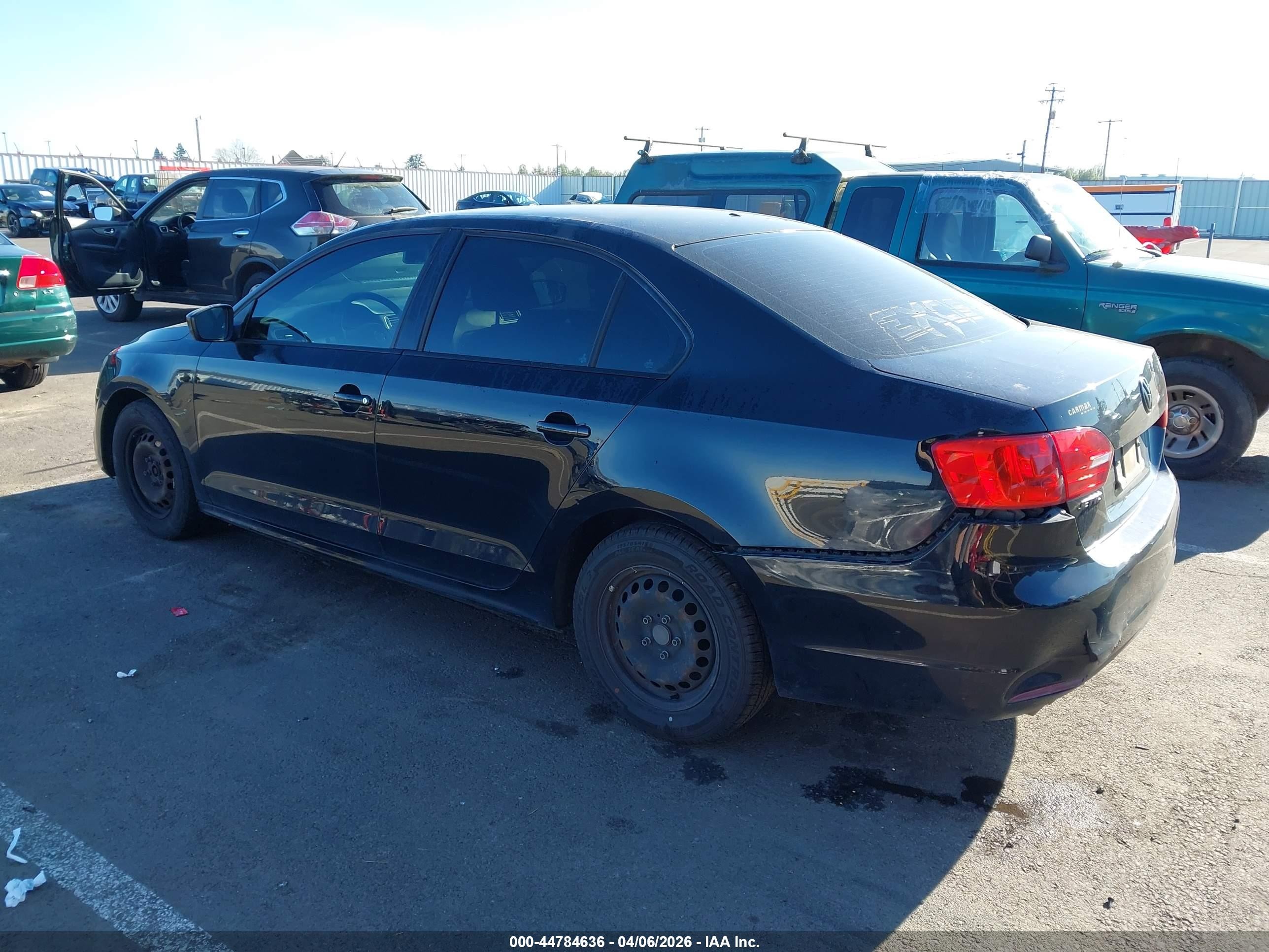 2013 Volkswagen Jetta 2.0l S Black vin: 3VW2K7AJ5DM421800