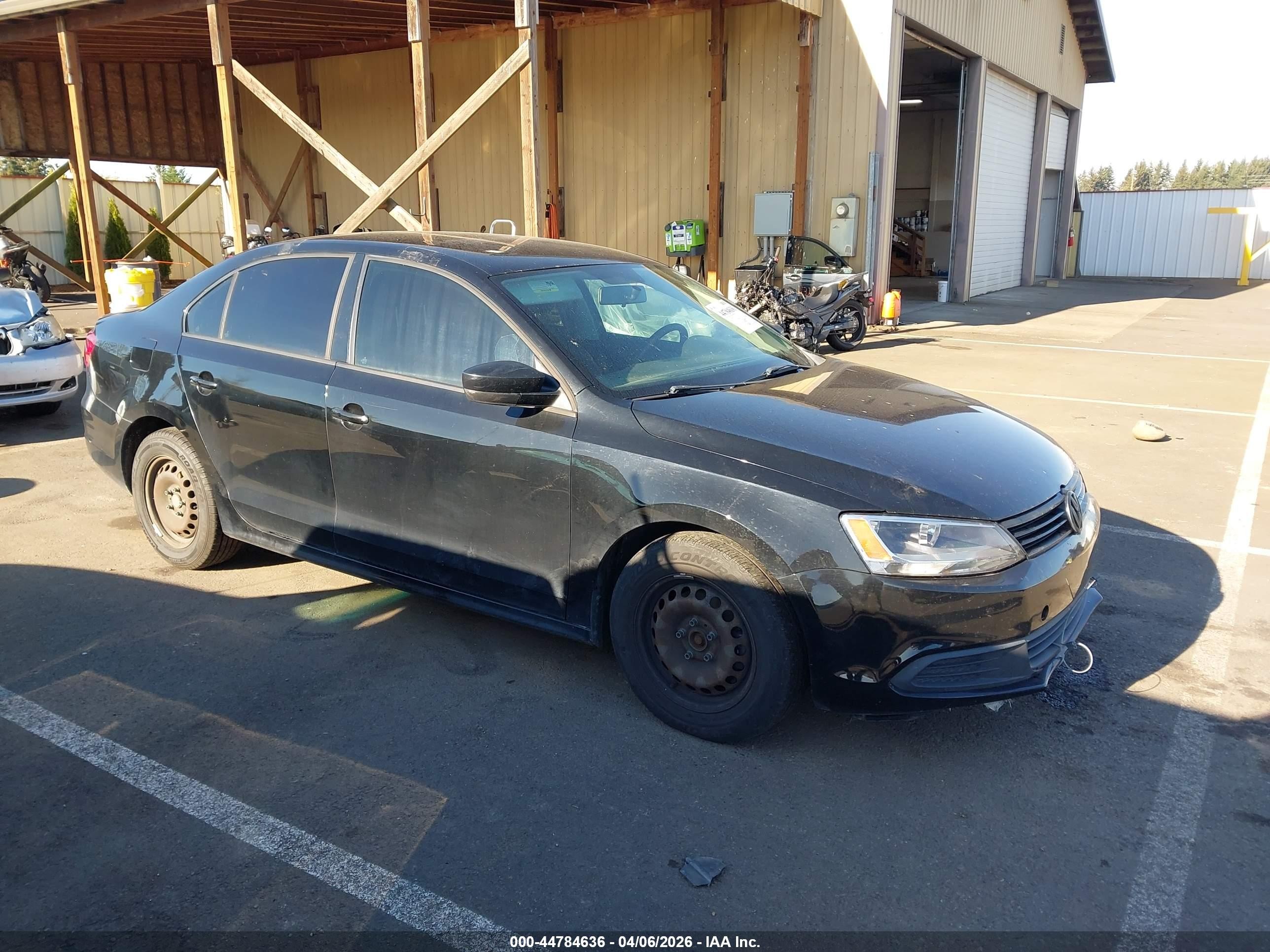3VW2K7AJ5DM421800