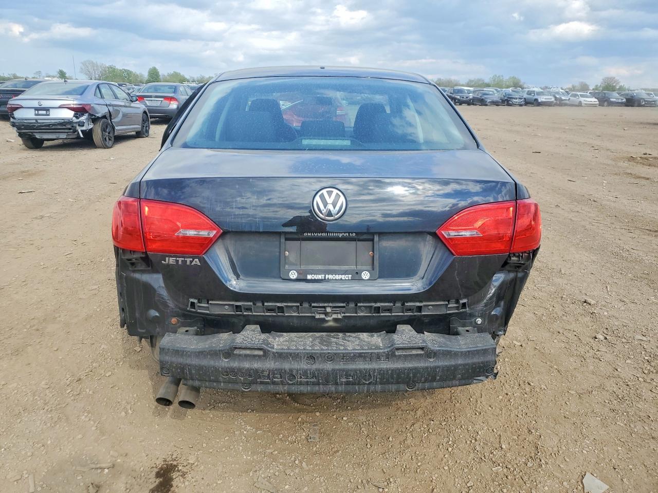 2014 Volkswagen Jetta Base Black vin: 3VW2K7AJ5EM368324