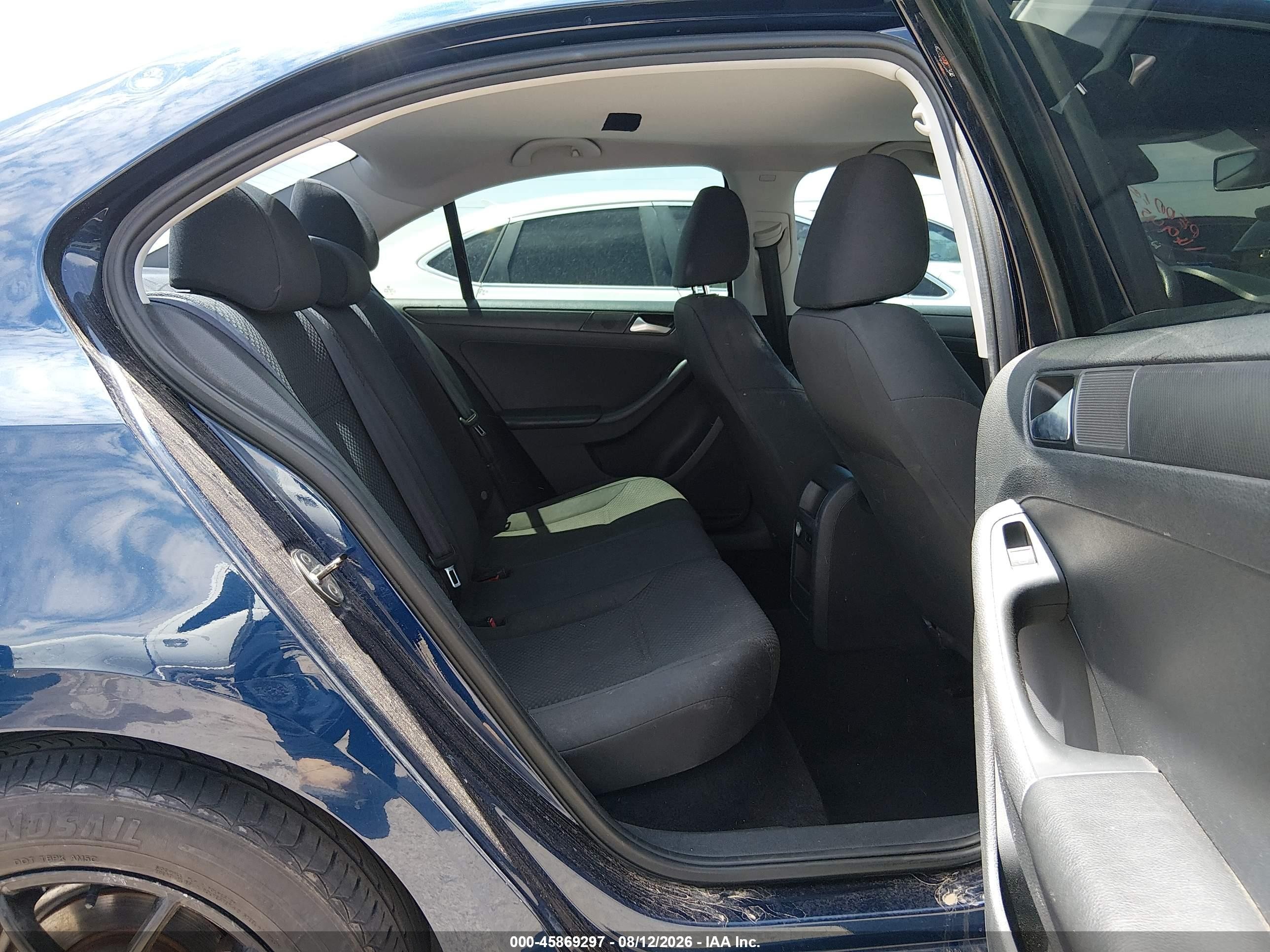 2014 Volkswagen Jetta 2.0l S Blue vin: 3VW2K7AJ5EM380523