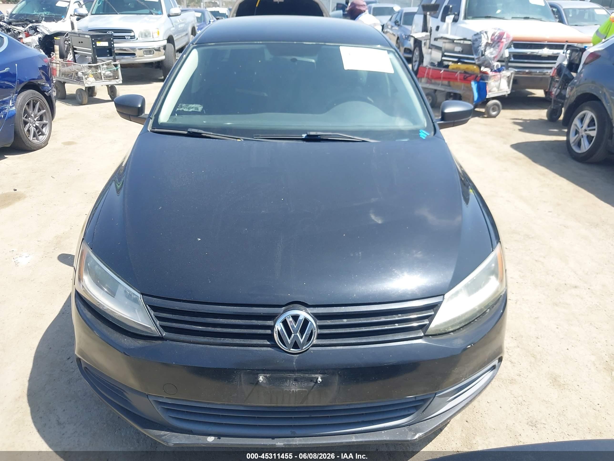 2014 Volkswagen Jetta 2.0l S Черный vin: 3VW2K7AJ5EM383082