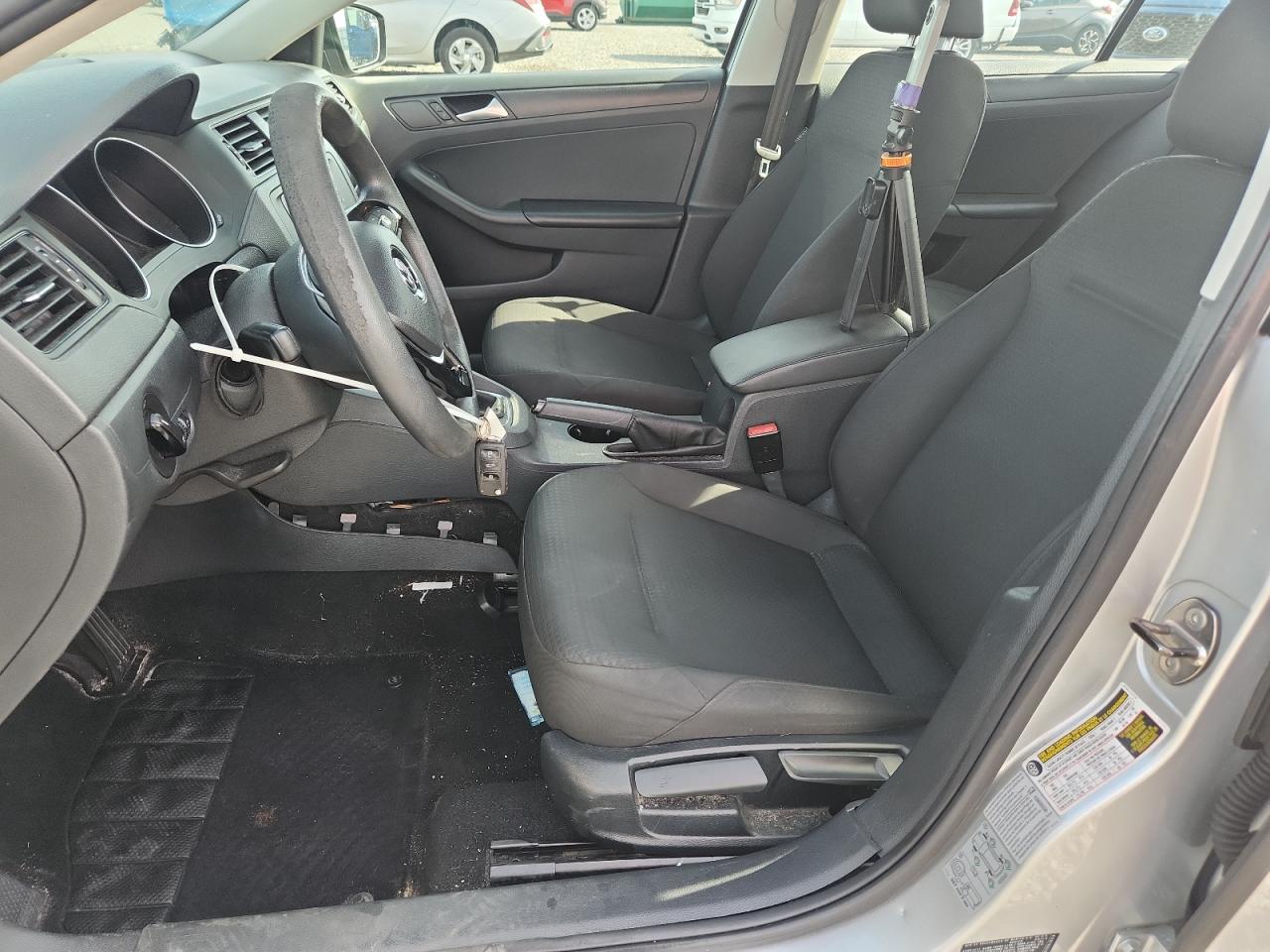 2015 Volkswagen Jetta Base Silver vin: 3VW2K7AJ5FM210275