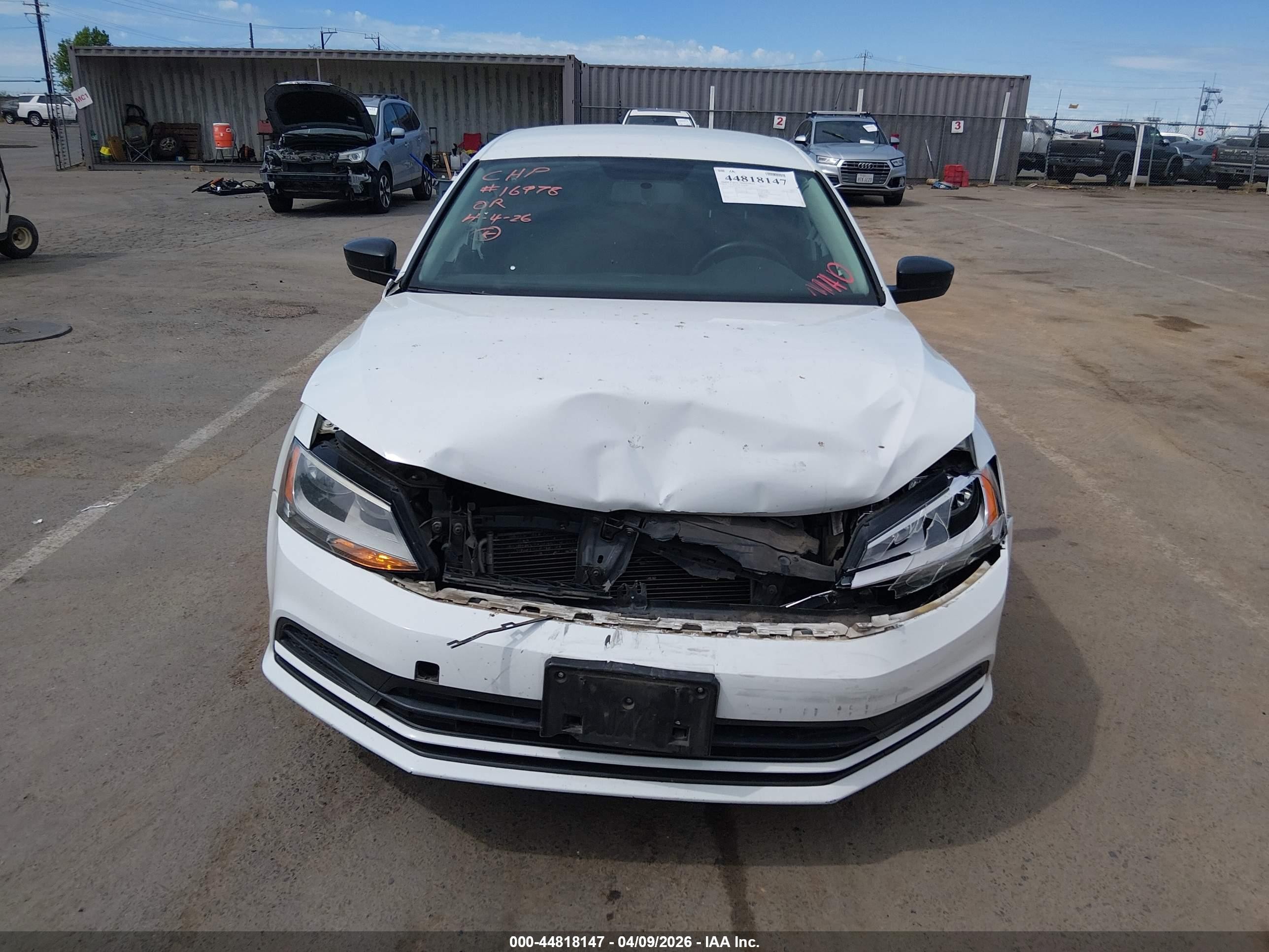 2015 Volkswagen Jetta 2.0l S White vin: 3VW2K7AJ5FM215122