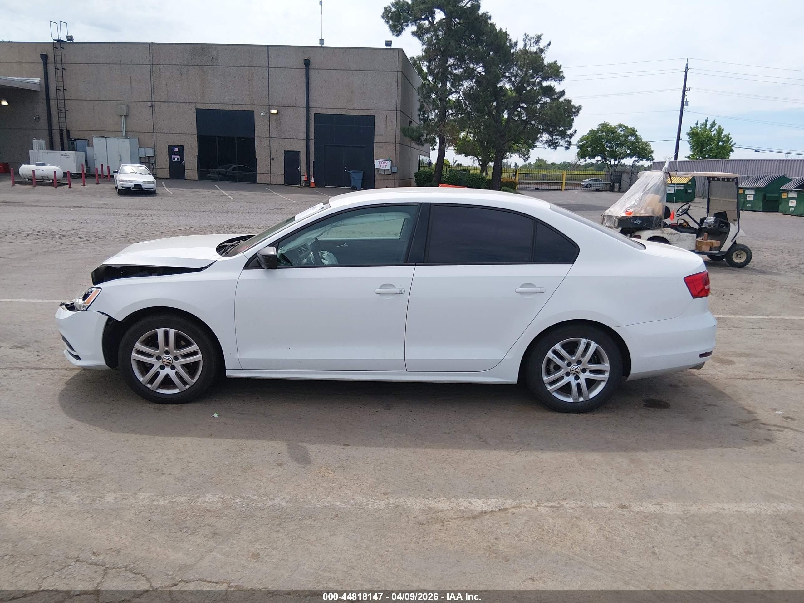 2015 Volkswagen Jetta 2.0l S White vin: 3VW2K7AJ5FM215122