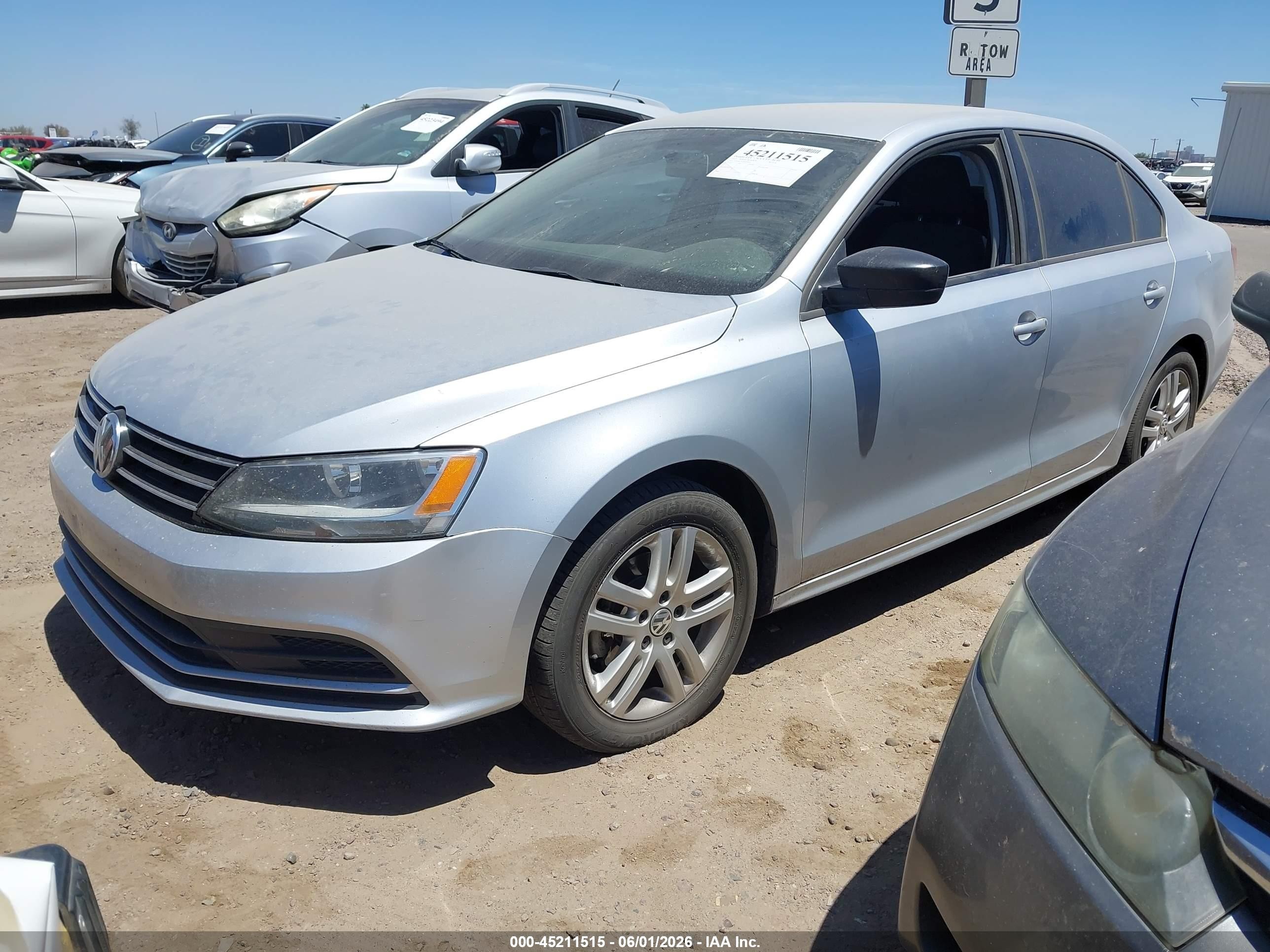 2015 Volkswagen Jetta 2.0l S Серебряный vin: 3VW2K7AJ5FM218523