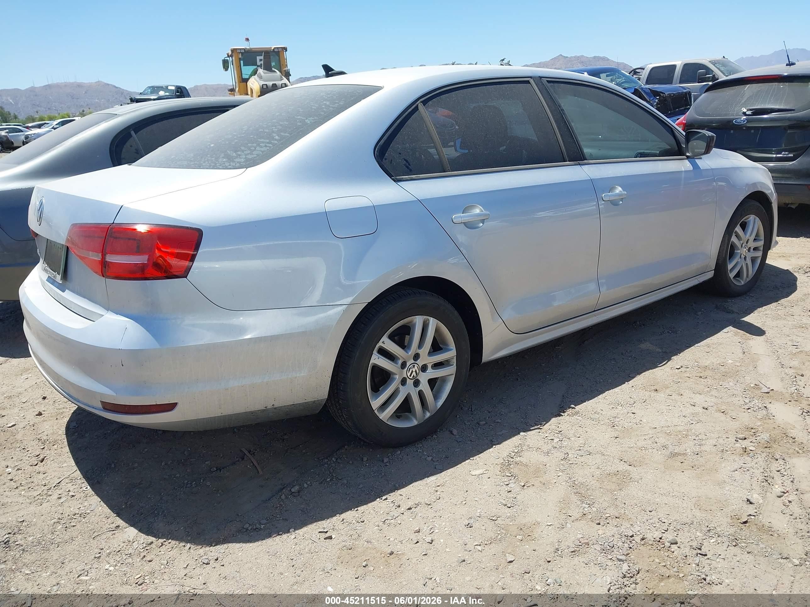 2015 Volkswagen Jetta 2.0l S Серебряный vin: 3VW2K7AJ5FM218523