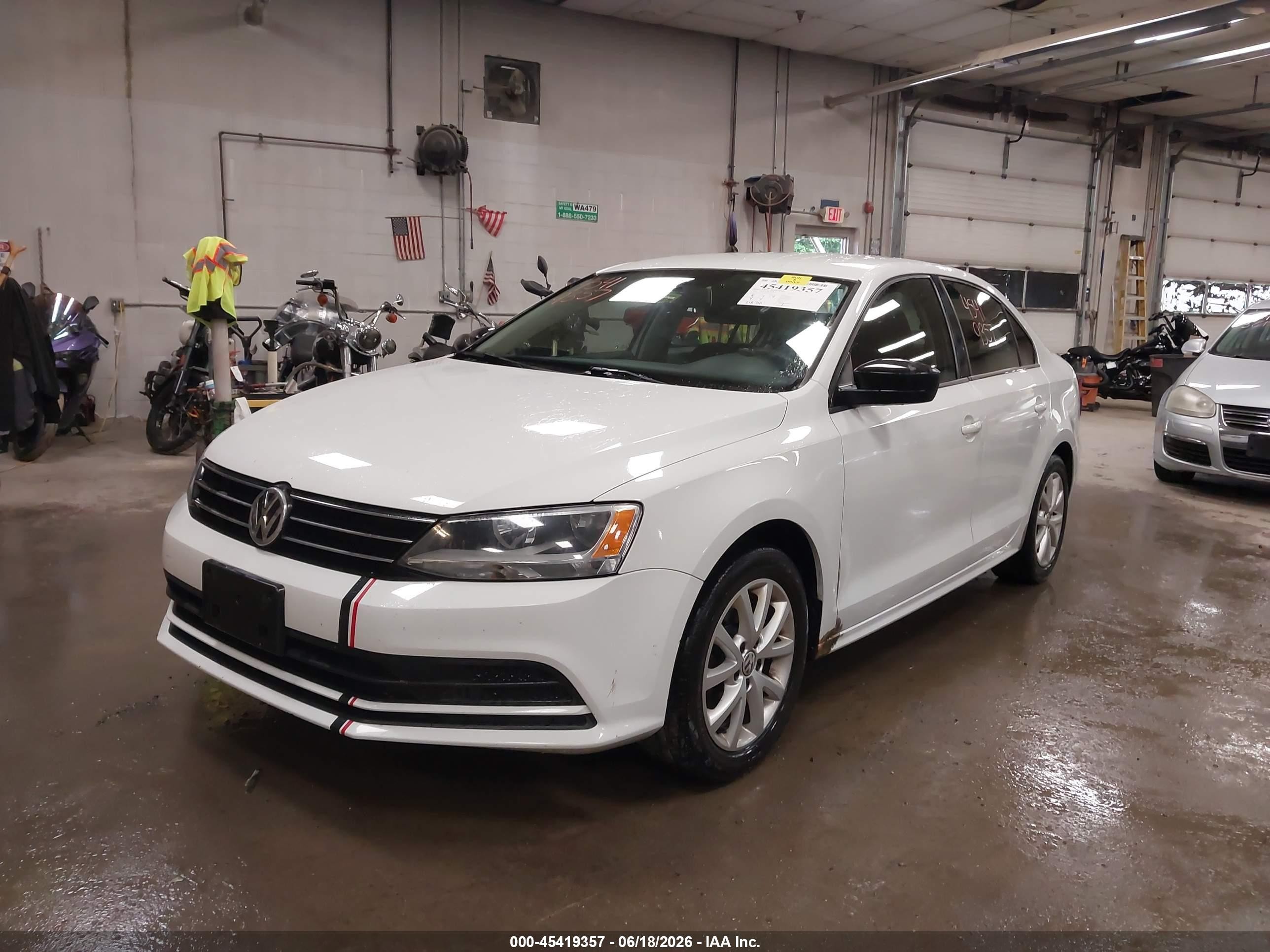 2015 Volkswagen Jetta 2.0l S Белый vin: 3VW2K7AJ5FM225116
