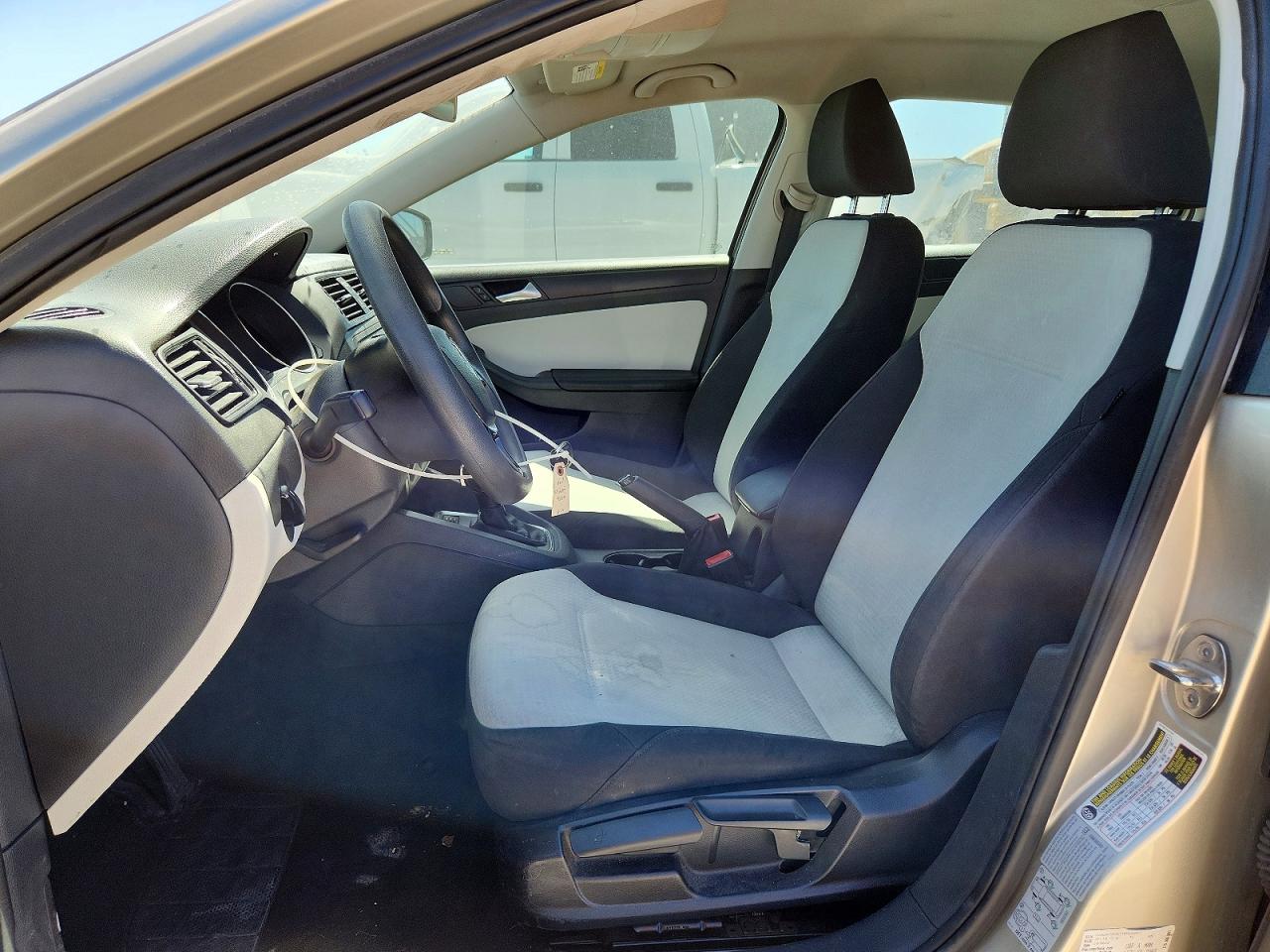 2015 Volkswagen Jetta Base Silver vin: 3VW2K7AJ5FM266202