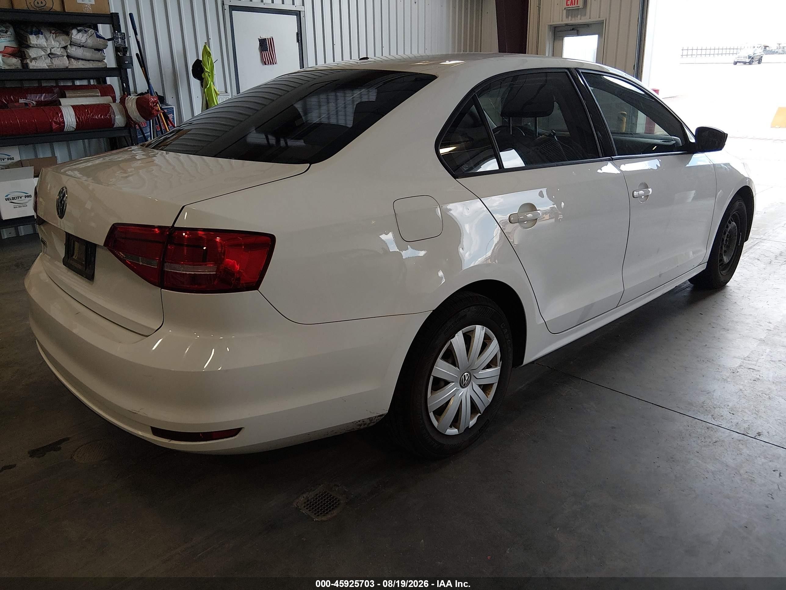 2015 Volkswagen Jetta 2.0l S White vin: 3VW2K7AJ5FM309601