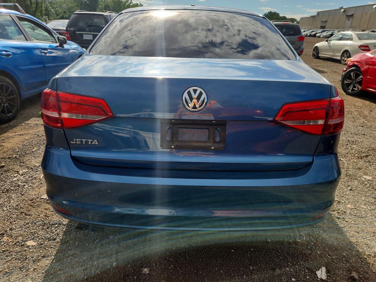 2015 Volkswagen Jetta Base Blue vin: 3VW2K7AJ5FM329461
