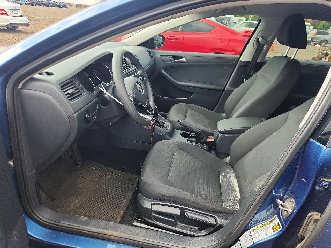 2015 Volkswagen Jetta Base Blue vin: 3VW2K7AJ5FM329461