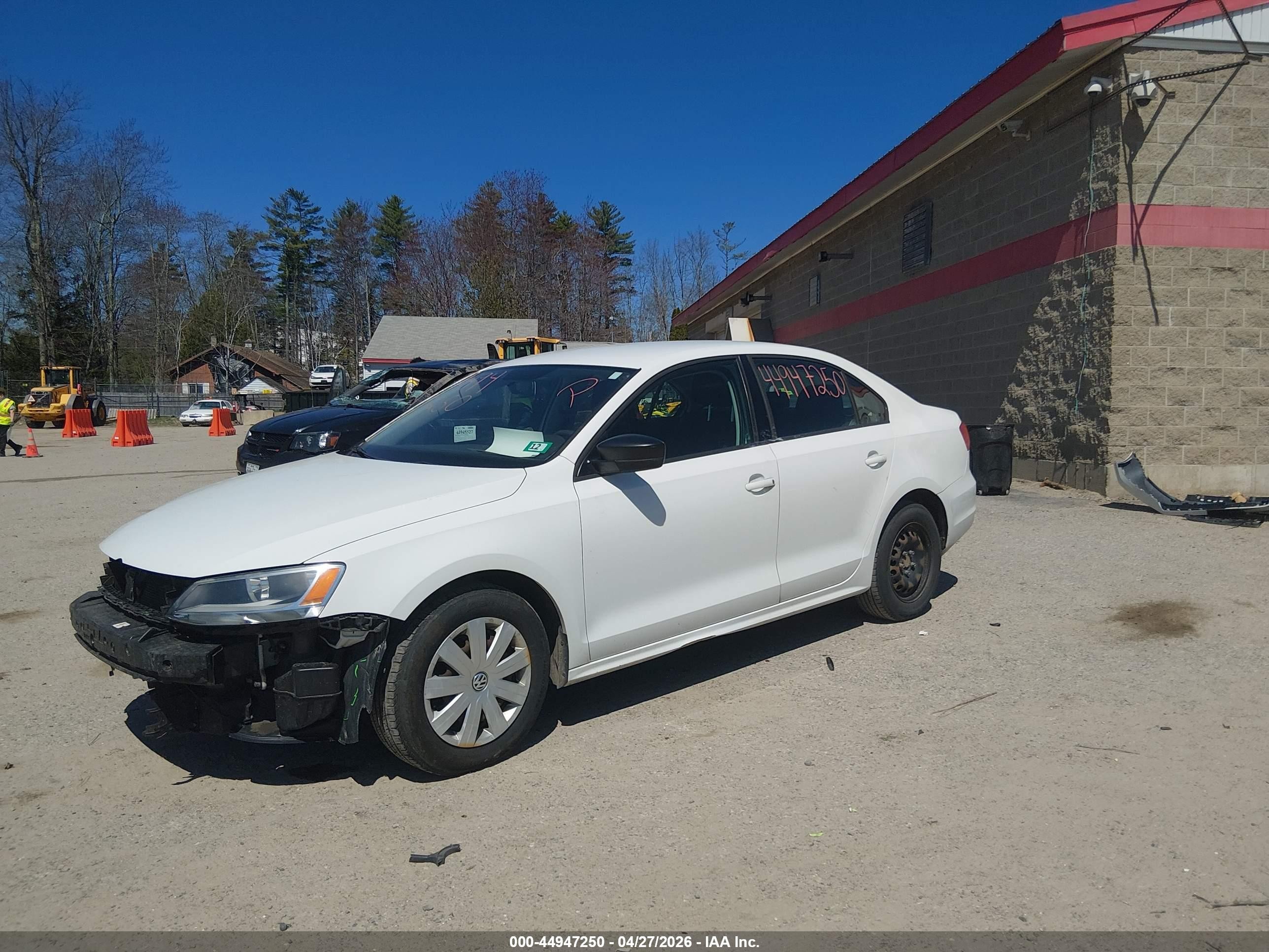 2015 Volkswagen Jetta 2.0l S White vin: 3VW2K7AJ5FM402568