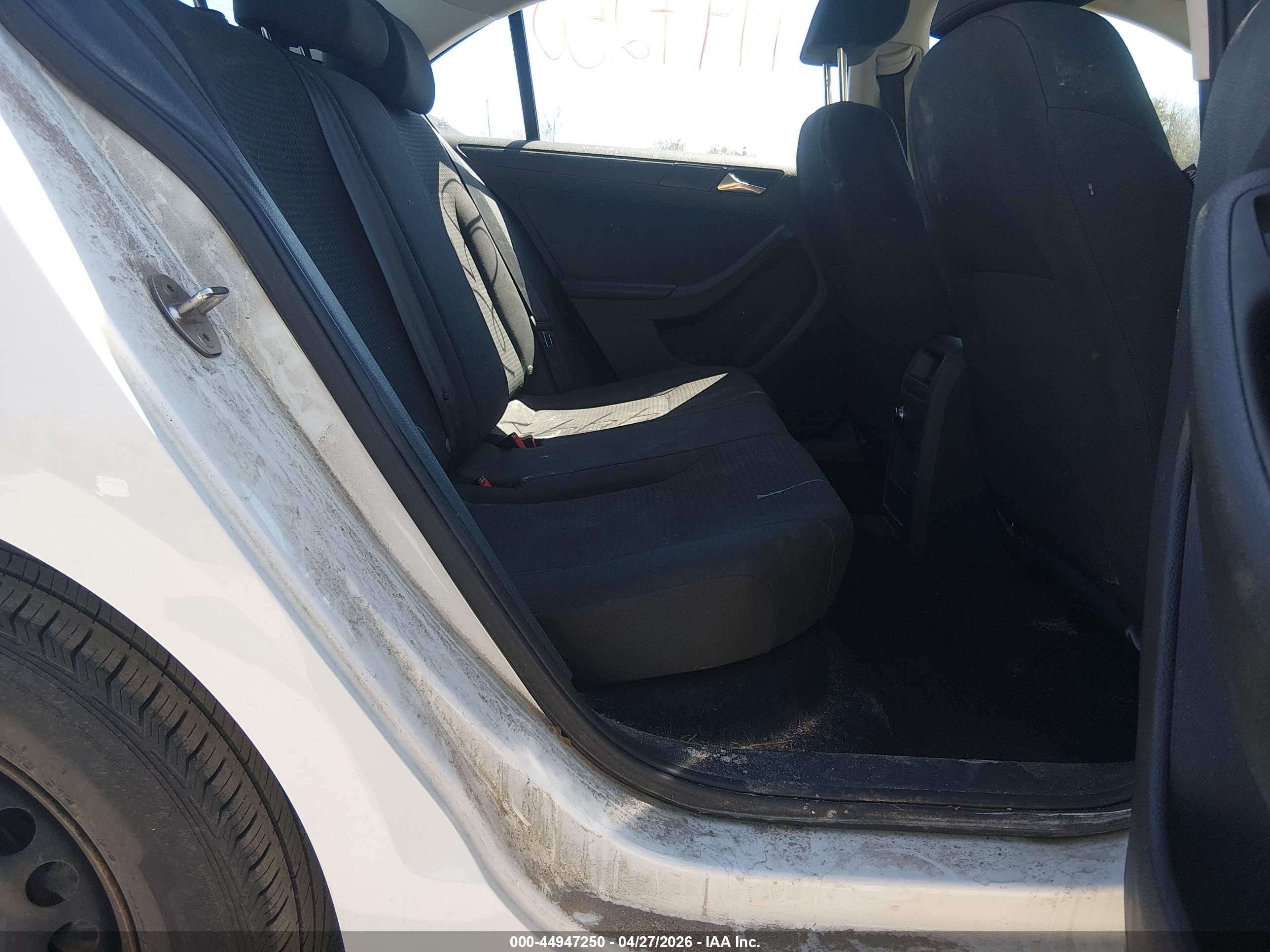 2015 Volkswagen Jetta 2.0l S White vin: 3VW2K7AJ5FM402568