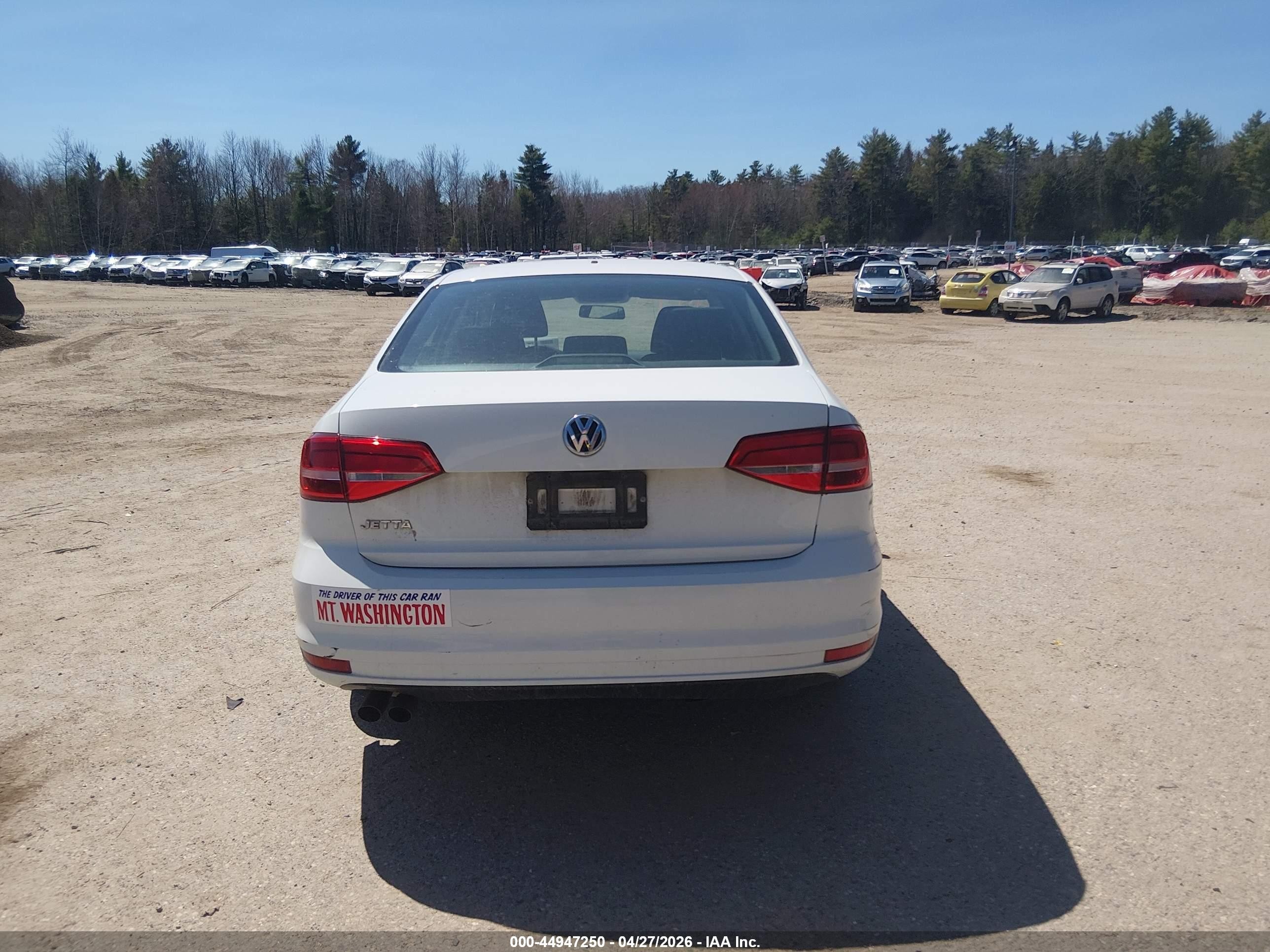 2015 Volkswagen Jetta 2.0l S White vin: 3VW2K7AJ5FM402568