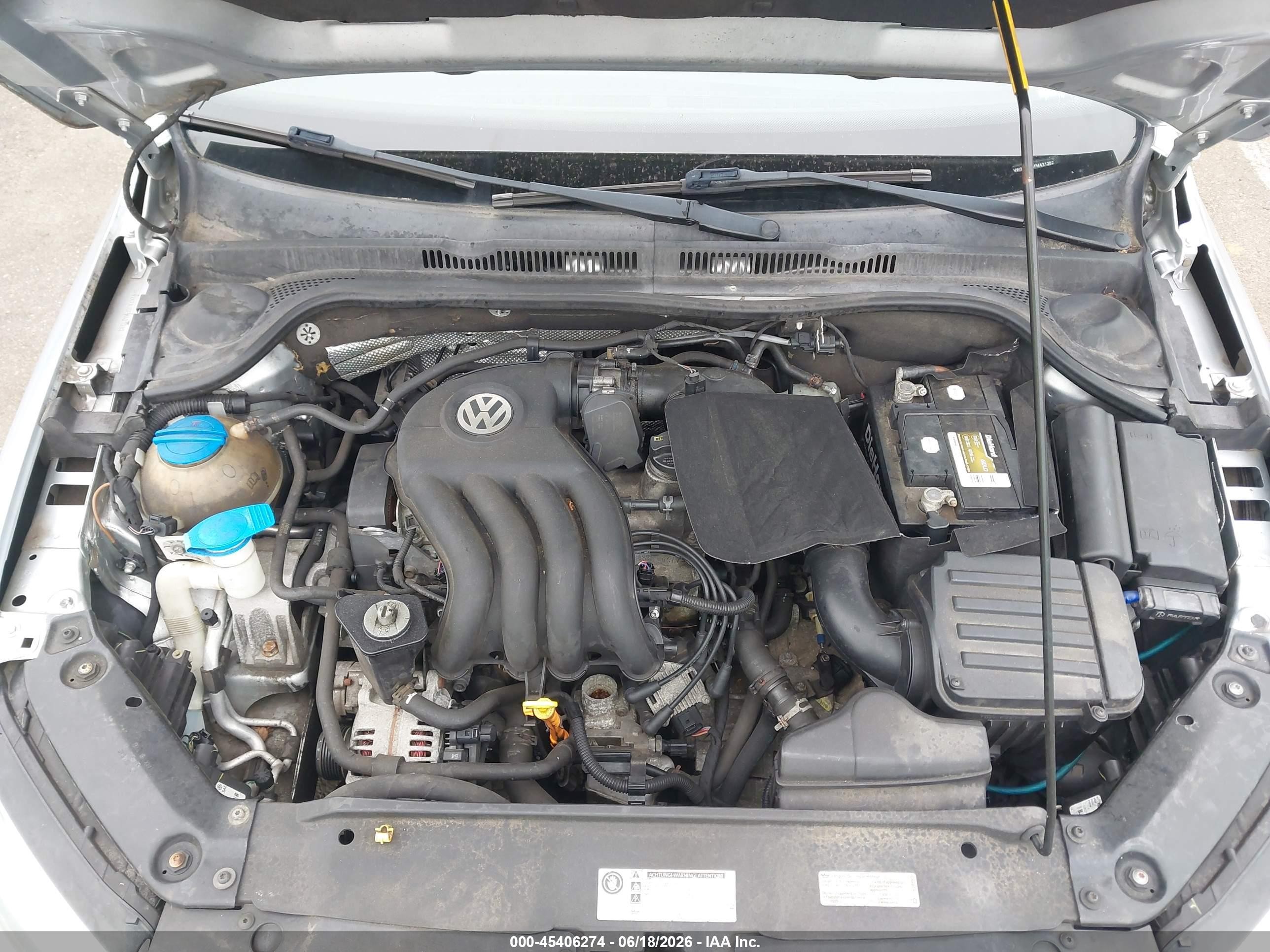 2015 Volkswagen Jetta 2.0l S Серебряный vin: 3VW2K7AJ5FM421282