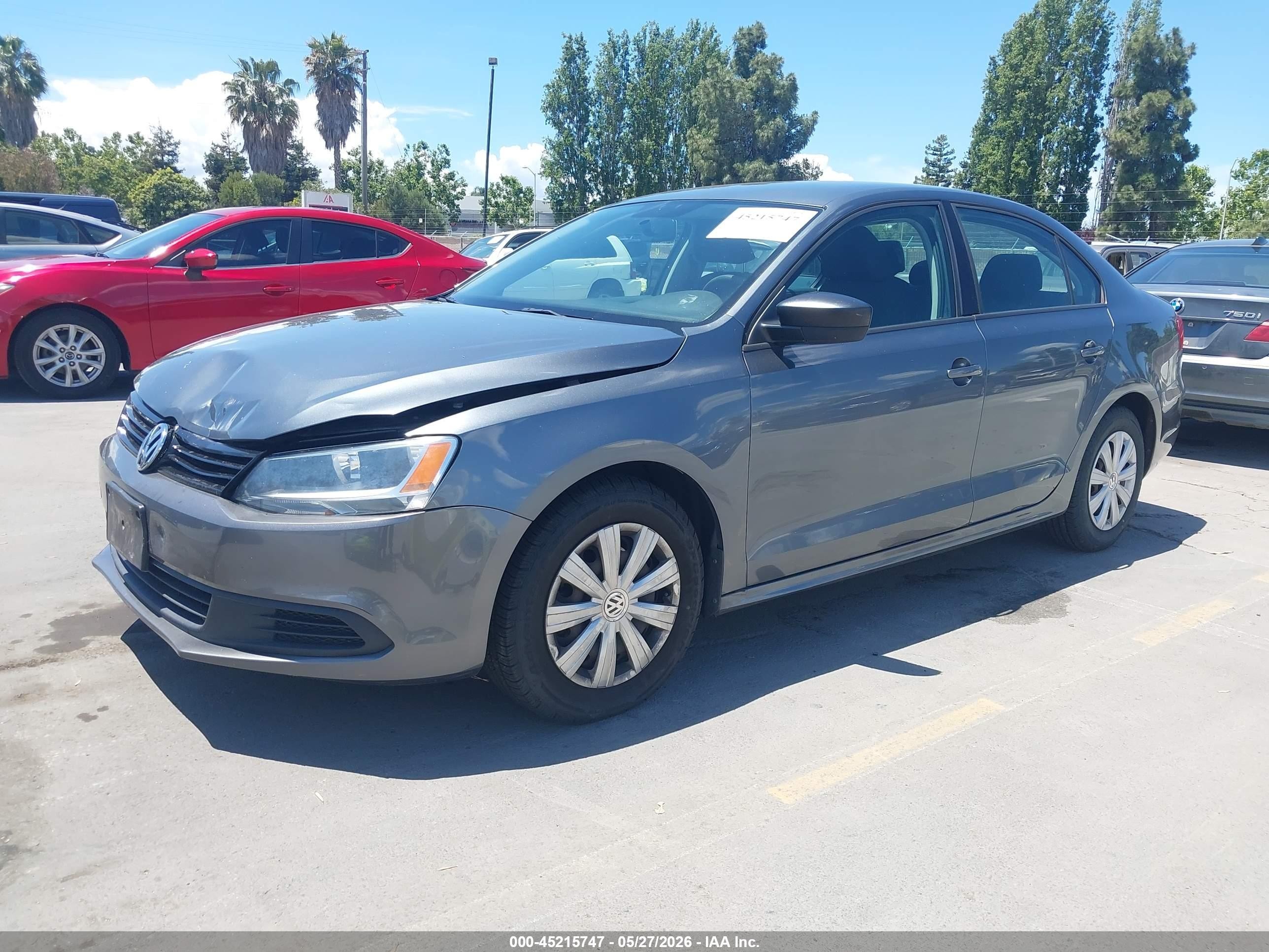 2011 Volkswagen Jetta 2.0l S Серый vin: 3VW2K7AJ6BM059795