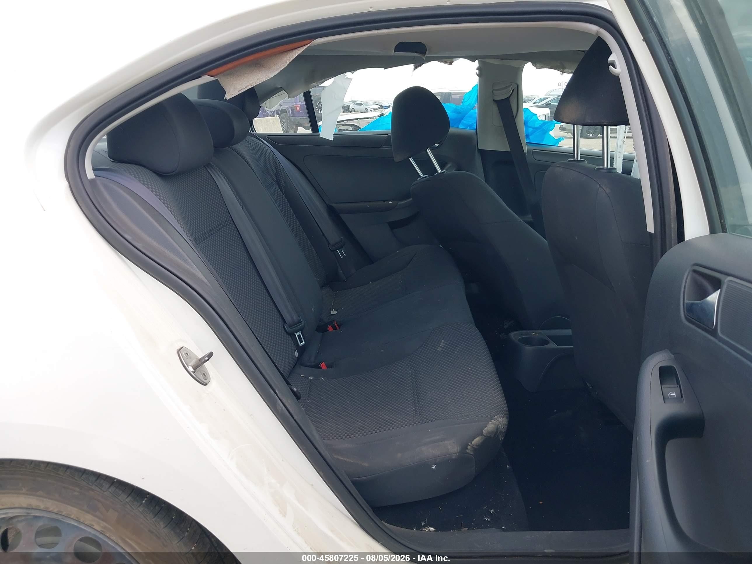 2011 Volkswagen Jetta 2.0l S White vin: 3VW2K7AJ6BM324036