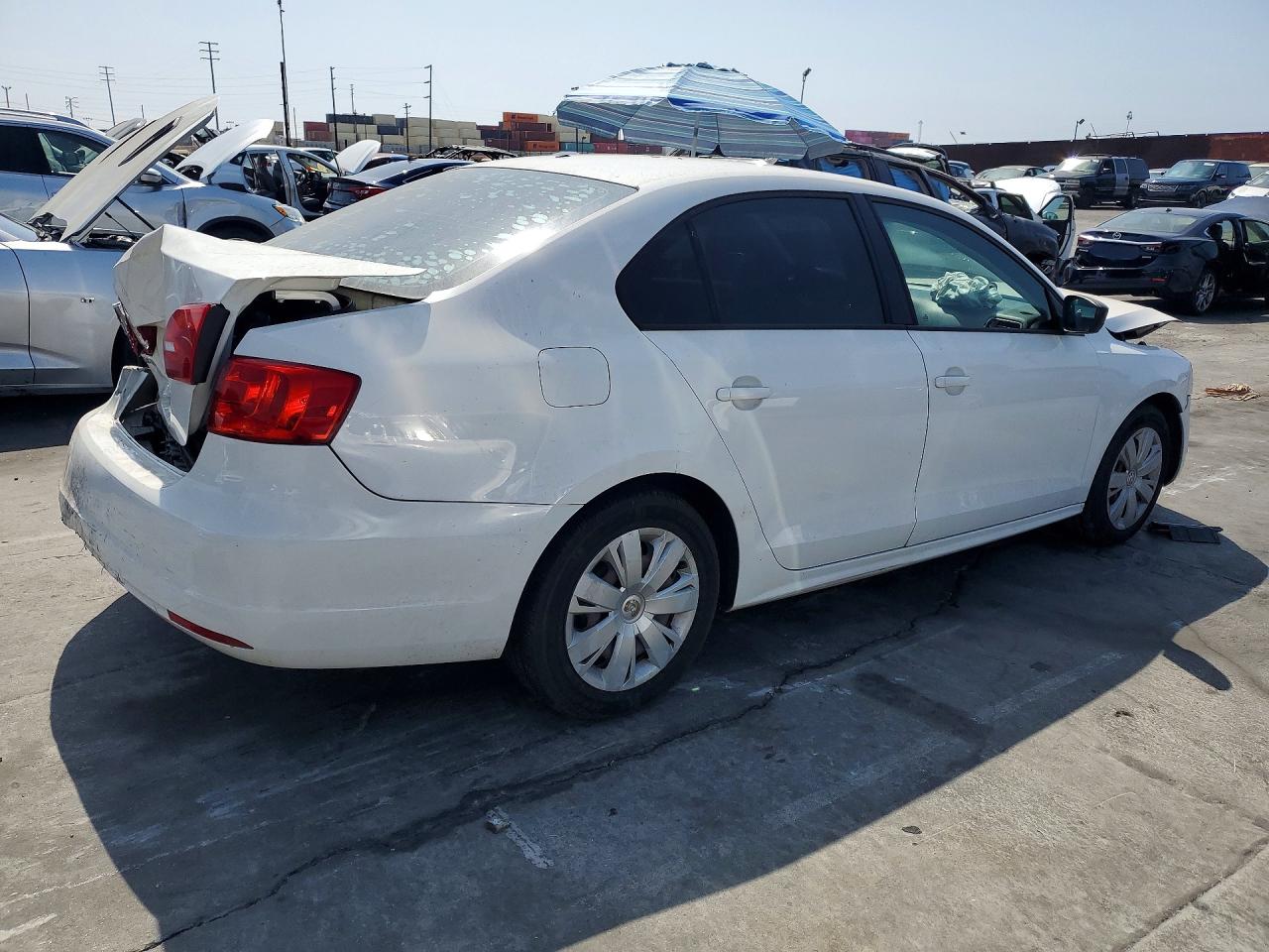2012 Volkswagen Jetta Base White vin: 3VW2K7AJ6CM353649