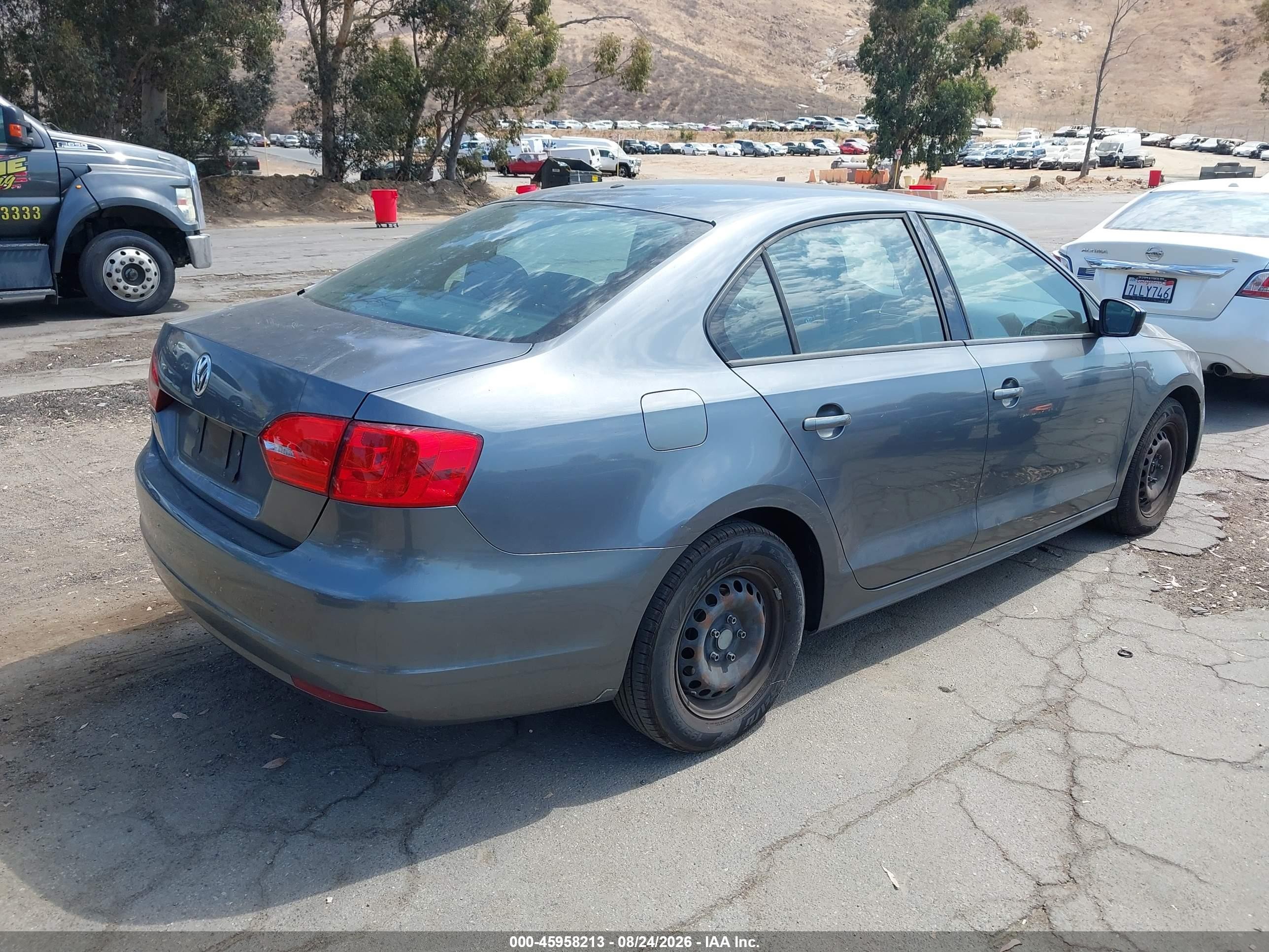 2012 Volkswagen Jetta 2.0l S Gray vin: 3VW2K7AJ6CM408861