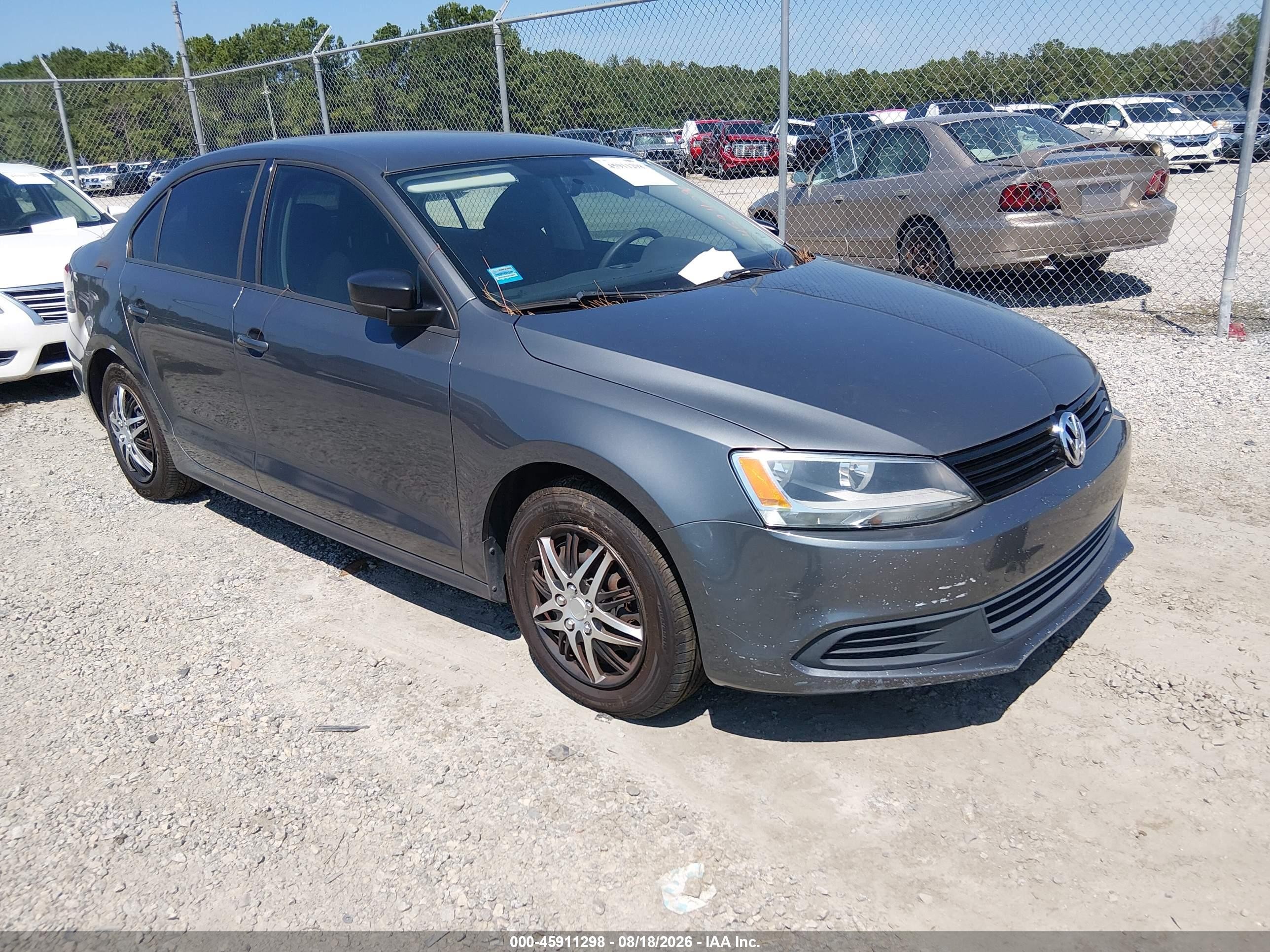 3VW2K7AJ6CM411811